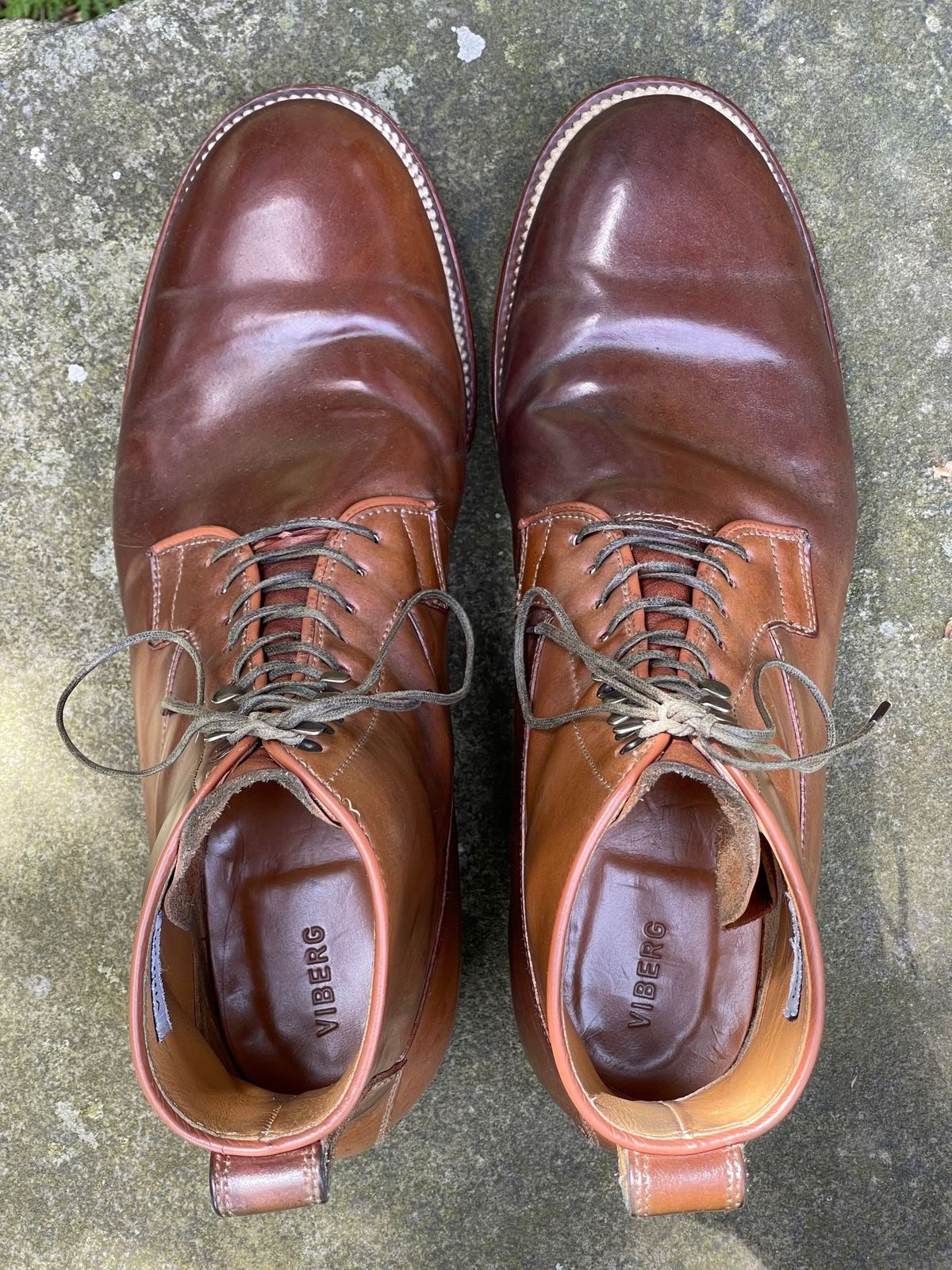 Photo by patinathunderdome on May 6, 2022 of the Viberg Country Boot in Horween Bourbon Shell Cordovan.