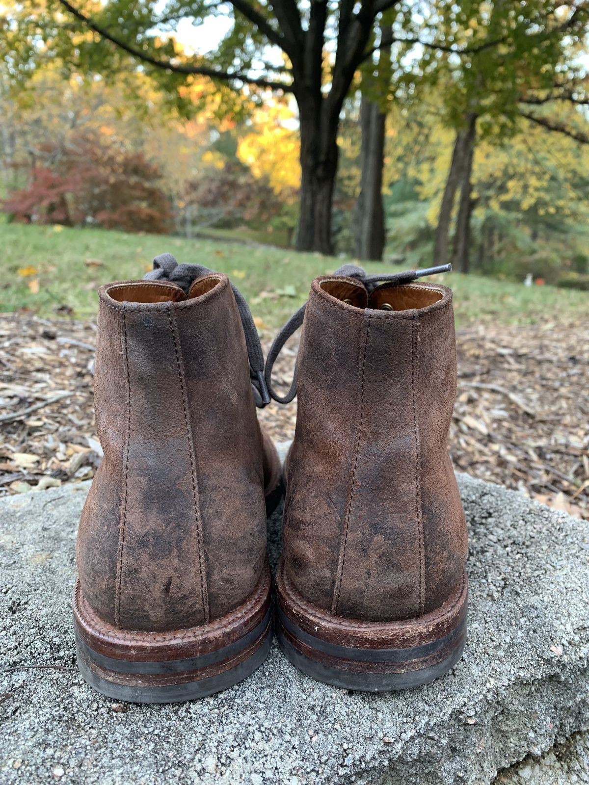 Photo by patinathunderdome on November 1, 2021 of the Grant Stone Edward Boot in C.F. Stead Tobacco Waxy Commander Suede.