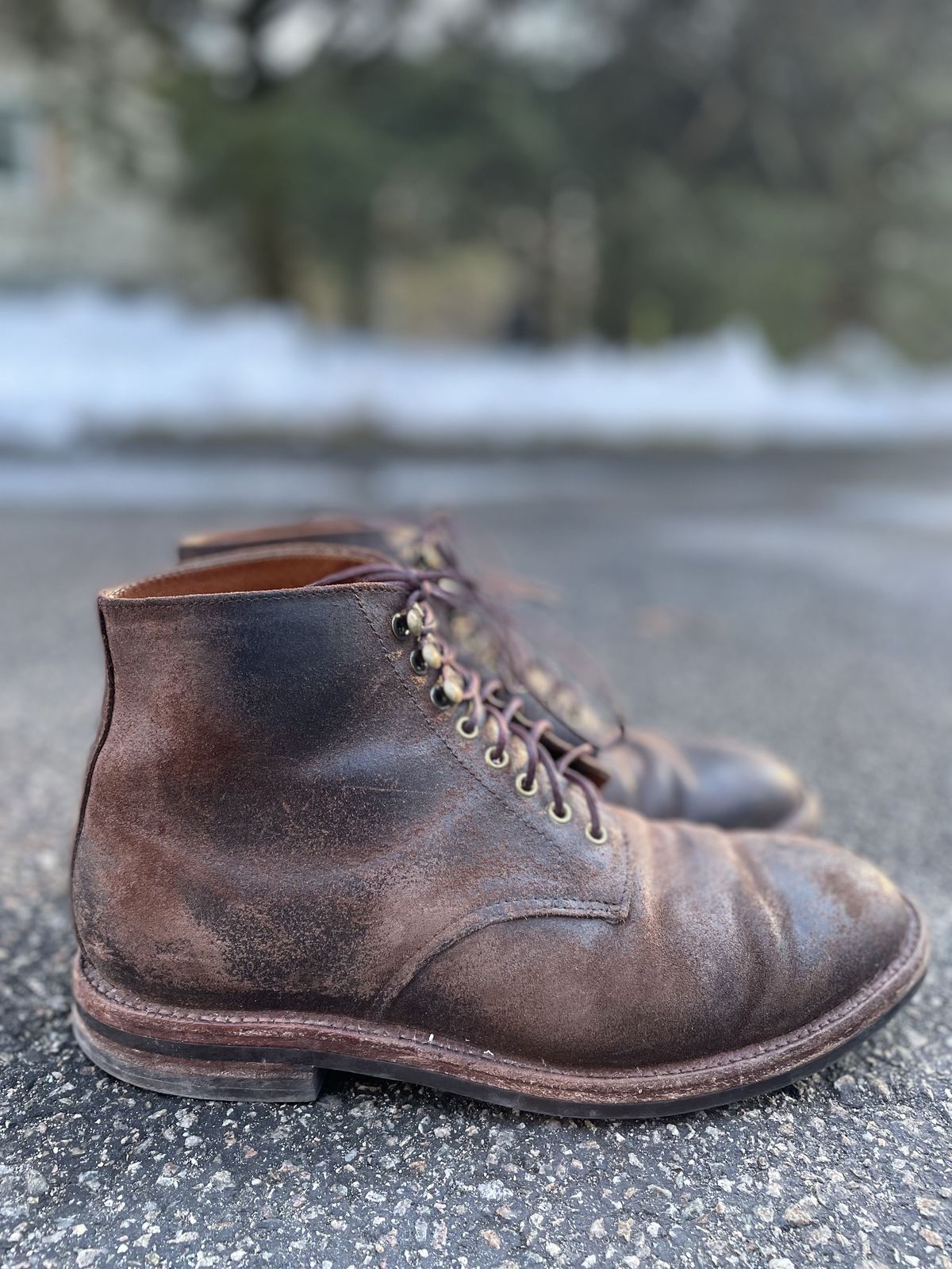 Photo by patinathunderdome on March 2, 2022 of the Grant Stone Edward Boot in C.F. Stead Tobacco Waxy Commander Suede.