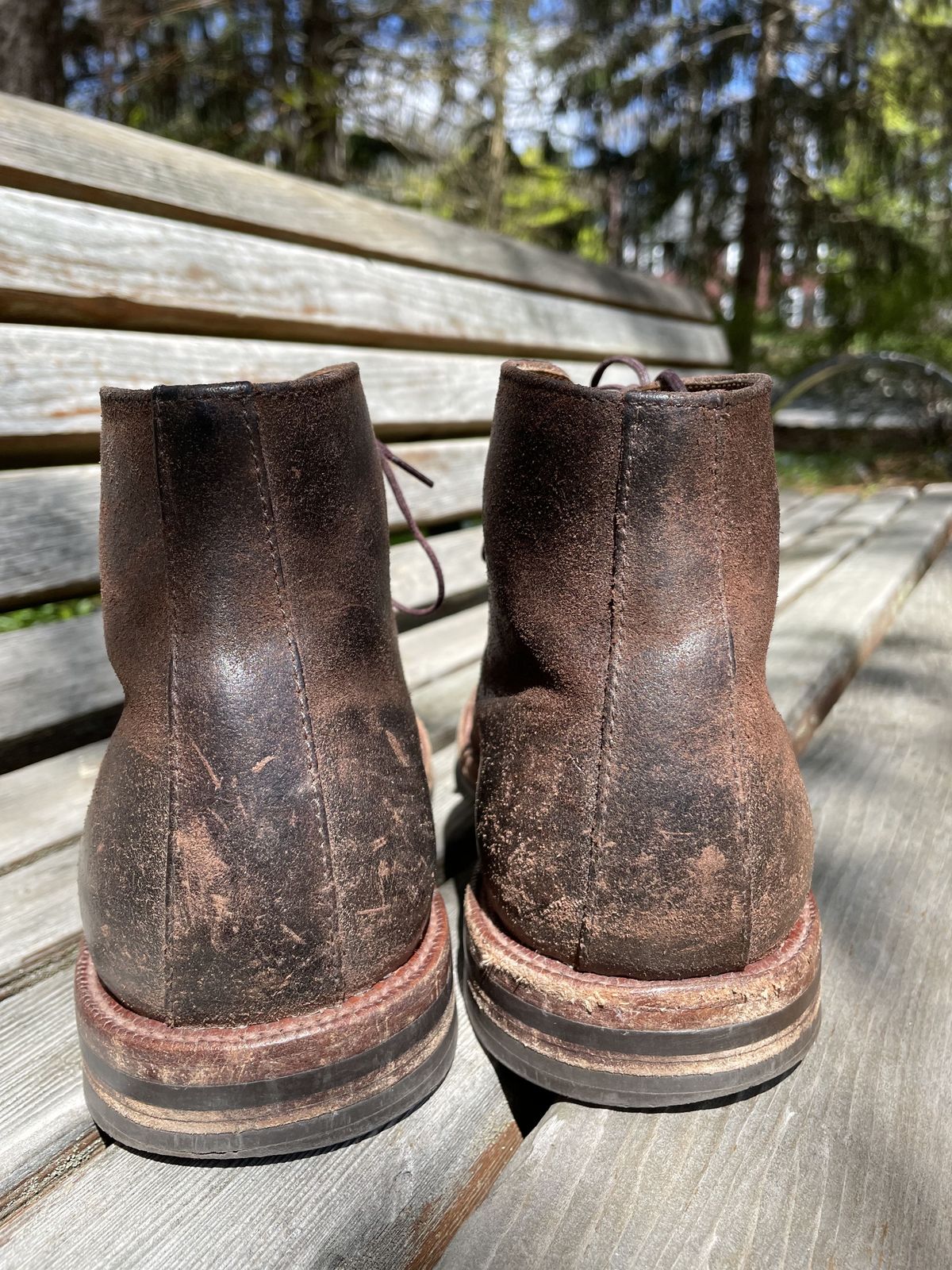 Photo by patinathunderdome on May 4, 2022 of the Grant Stone Edward Boot in C.F. Stead Tobacco Waxy Commander Suede.