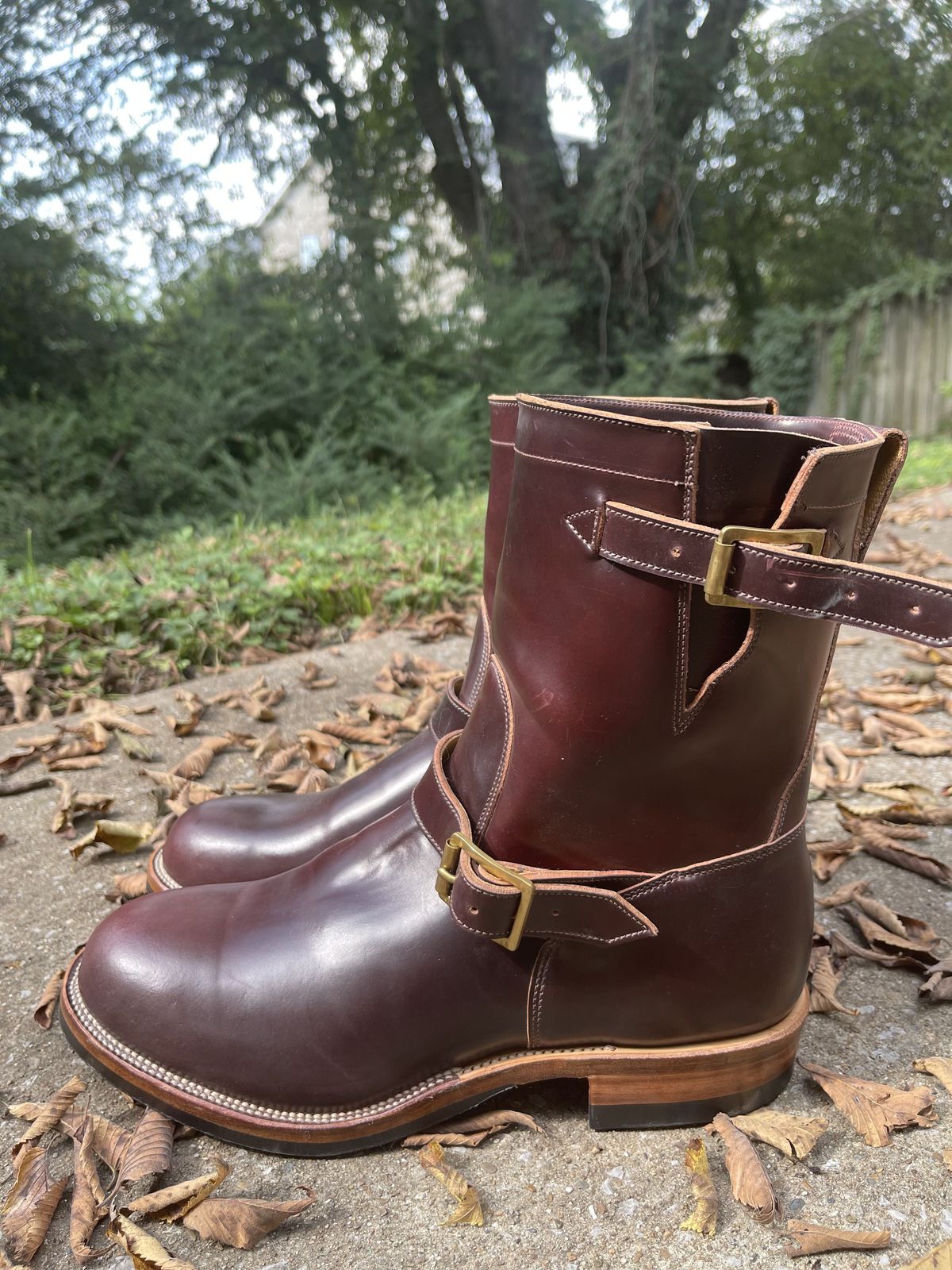Photo by patinathunderdome on September 30, 2021 of the Viberg Engineer in Horween Color 8 Shell Cordovan.