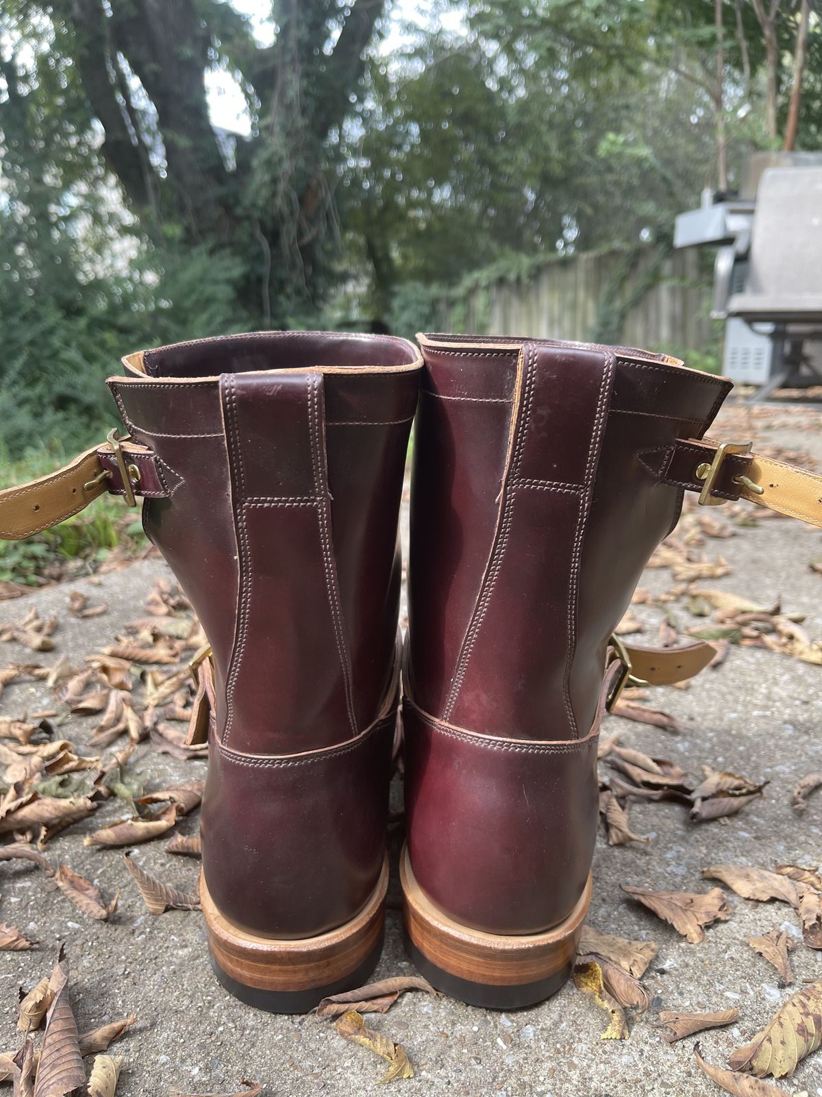 Photo by patinathunderdome on September 30, 2021 of the Viberg Engineer in Horween Color 8 Shell Cordovan.