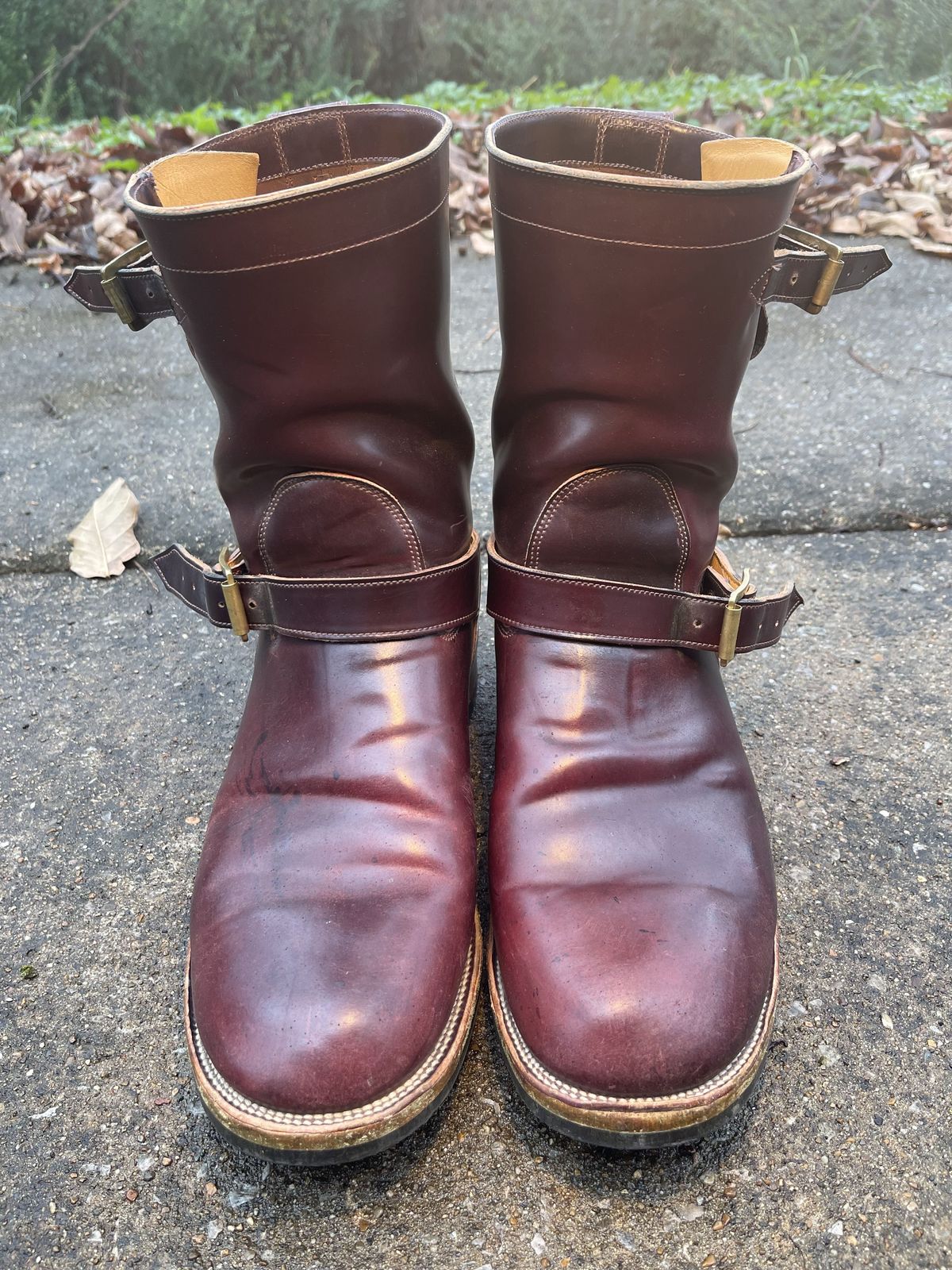 Photo by patinathunderdome on December 4, 2021 of the Viberg Engineer in Horween Color 8 Shell Cordovan.