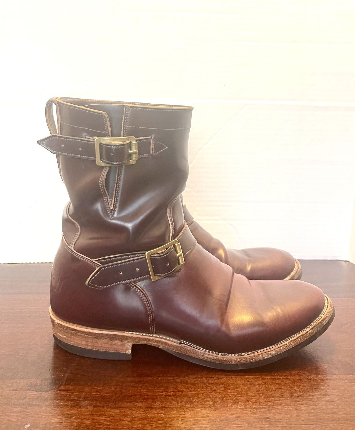 Photo by patinathunderdome on January 4, 2022 of the Viberg Engineer in Horween Color 8 Shell Cordovan.