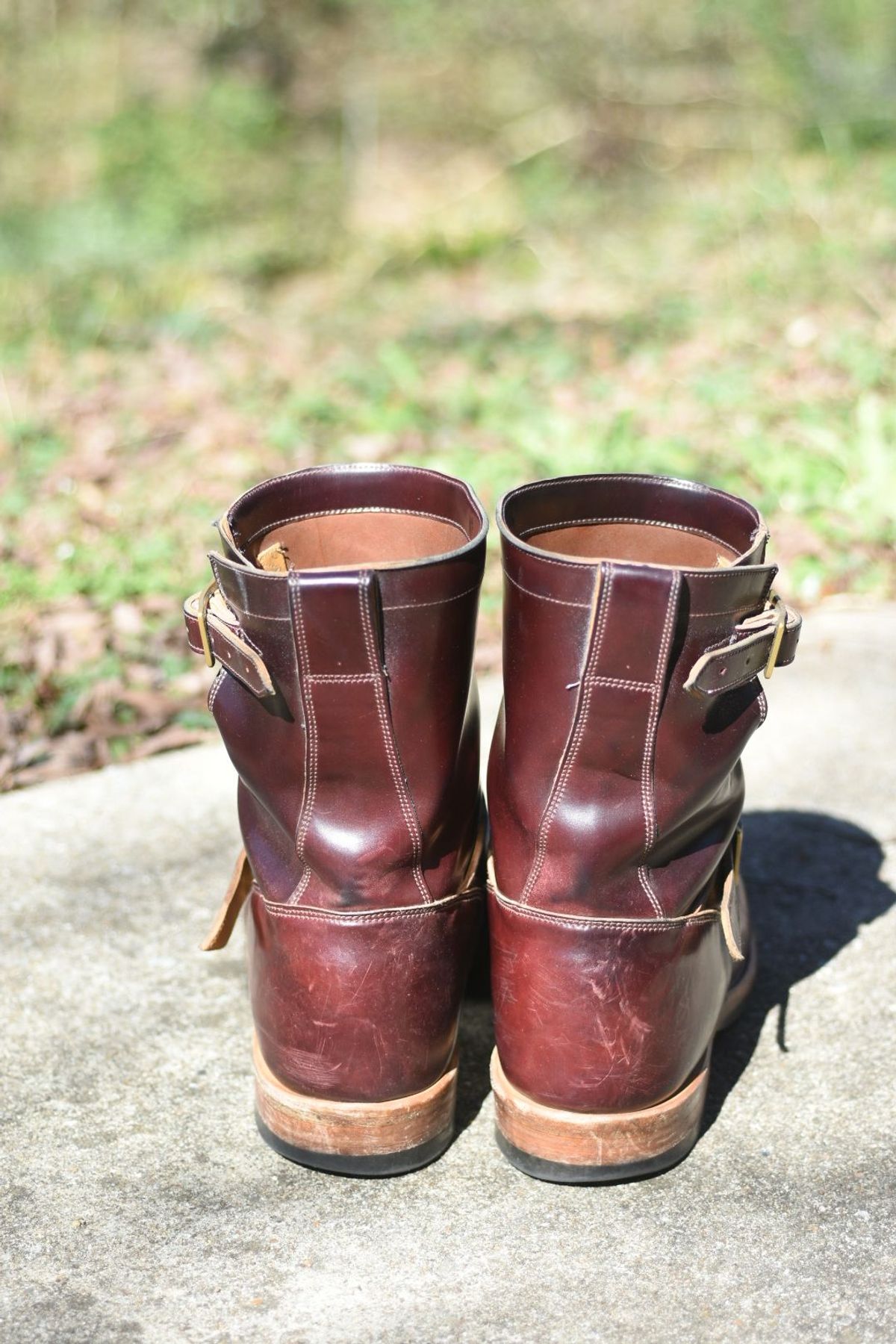 Photo by patinathunderdome on March 2, 2022 of the Viberg Engineer in Horween Color 8 Shell Cordovan.