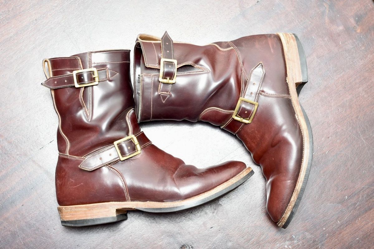 Photo by patinathunderdome on April 3, 2022 of the Viberg Engineer in Horween Color 8 Shell Cordovan.