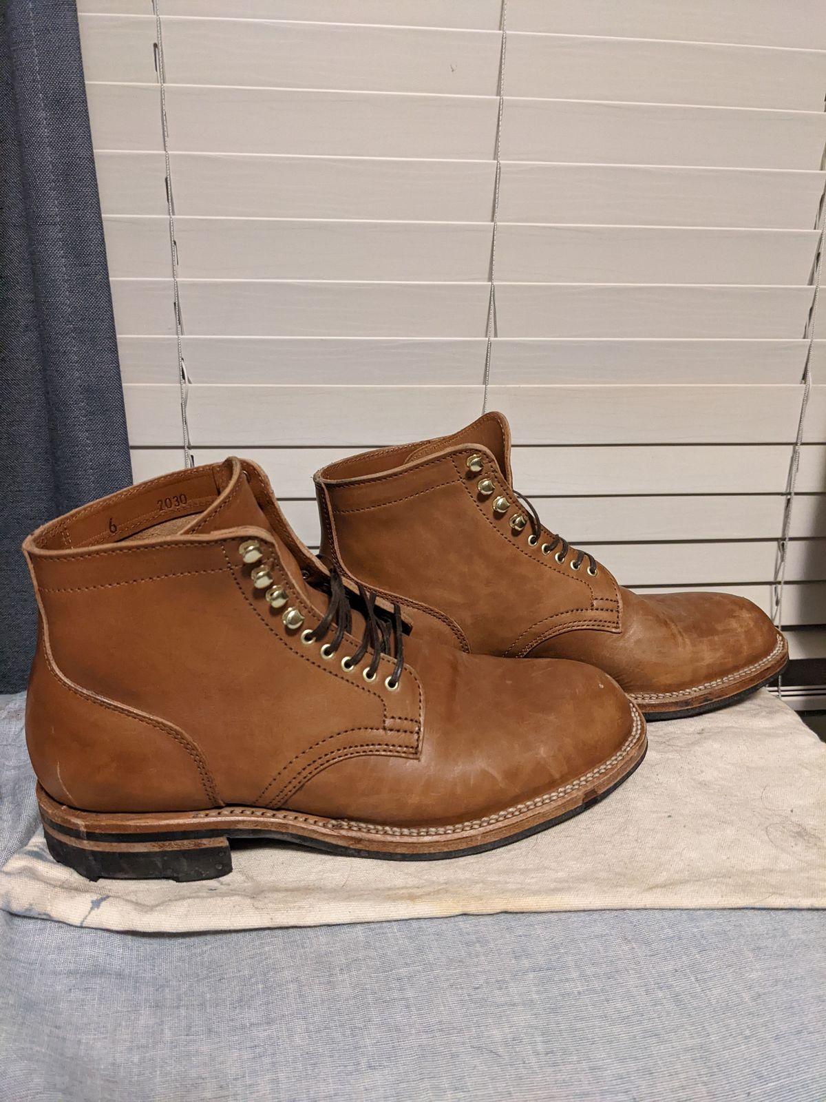 Photo by patinathunderdome on December 6, 2021 of the Viberg Service Boot in Maryam Cuoio Horsebutt.