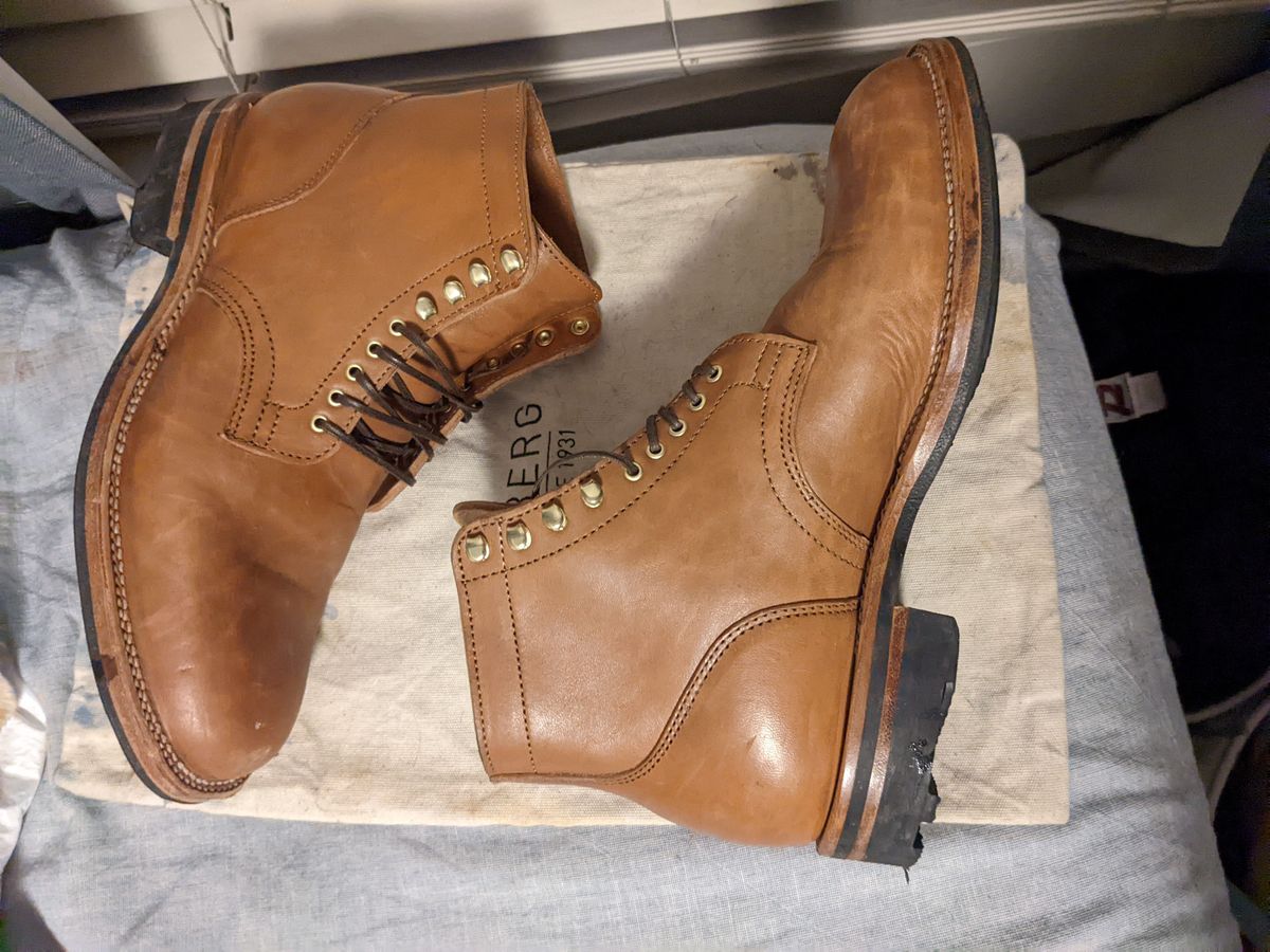 Photo by patinathunderdome on December 6, 2021 of the Viberg Service Boot in Maryam Cuoio Horsebutt.