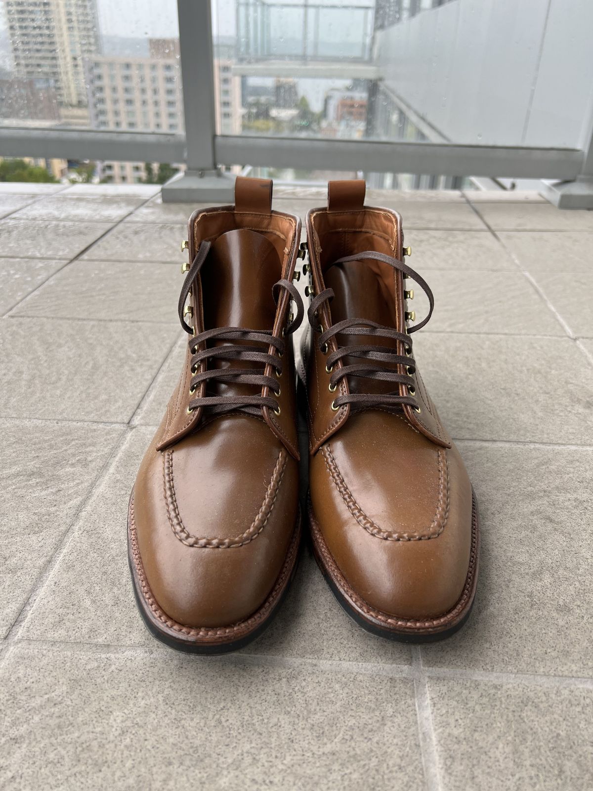 Photo by patinathunderdome on September 30, 2021 of the Alden Indy Boot in Horween Whisky Shell Cordovan.