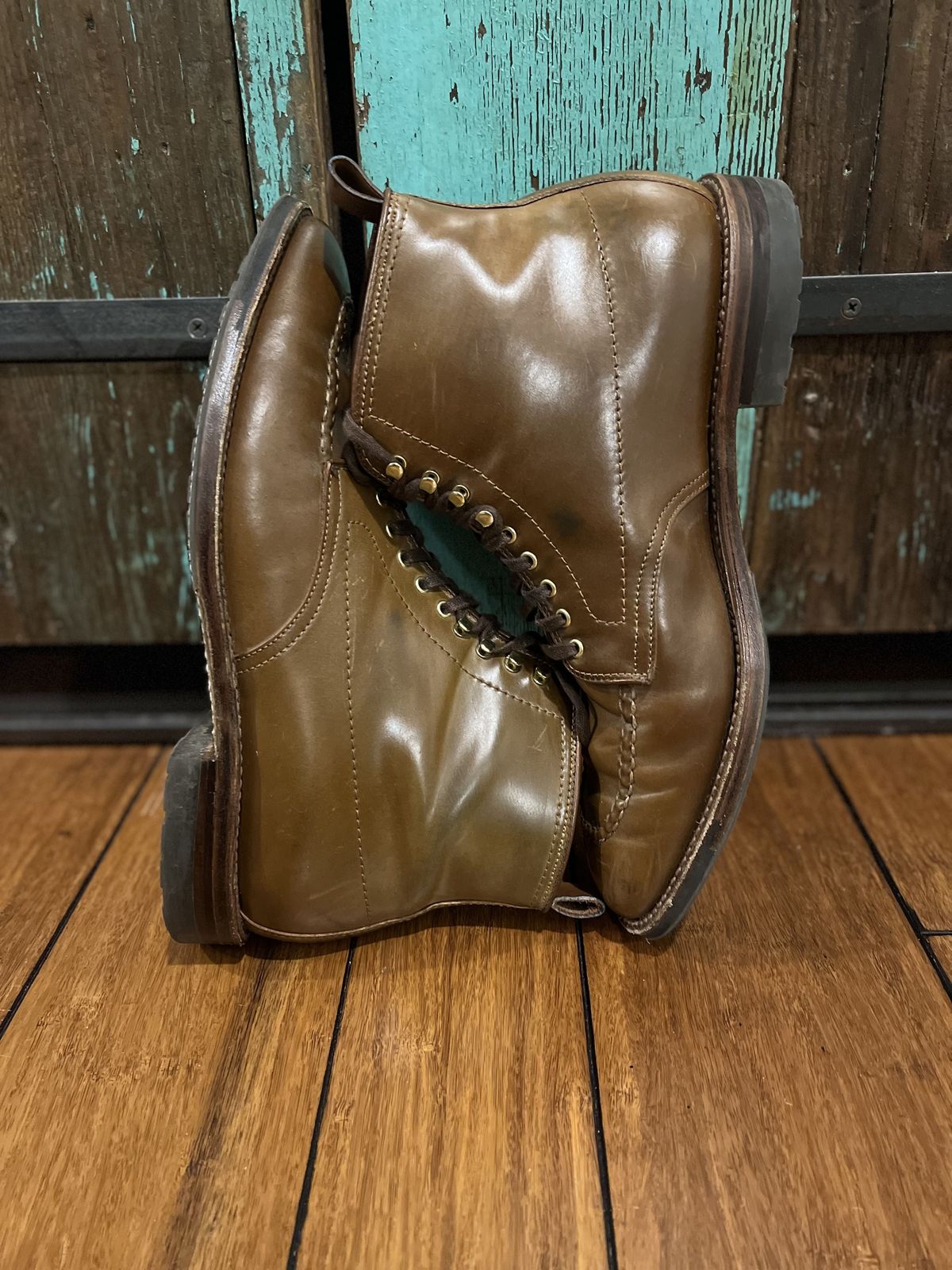 Photo by patinathunderdome on December 4, 2021 of the Alden Indy Boot in Horween Whisky Shell Cordovan.