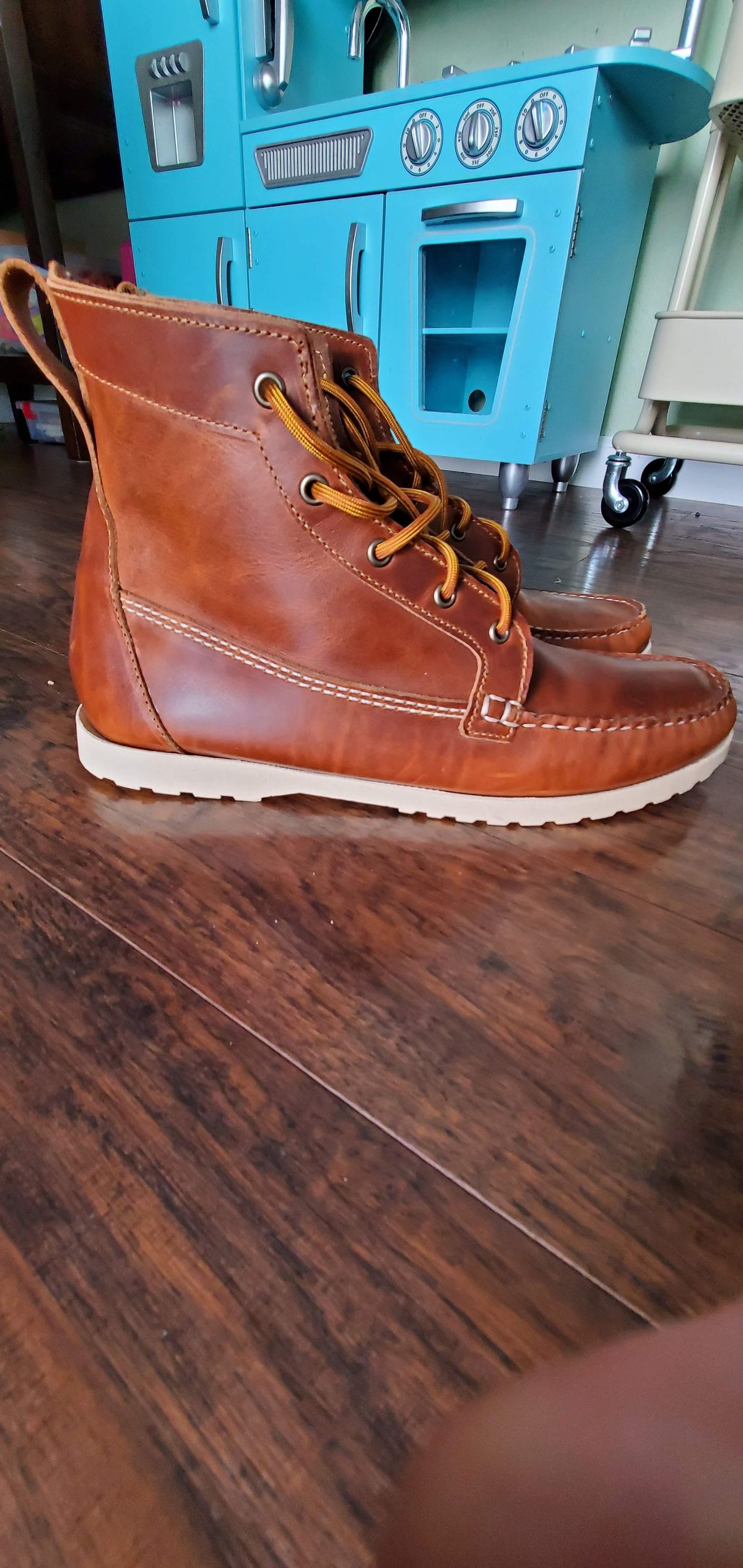 Photo by patinathunderdome on November 4, 2021 of the Quoddy Comfort Lug Boot in Horween Whiskey Predator.