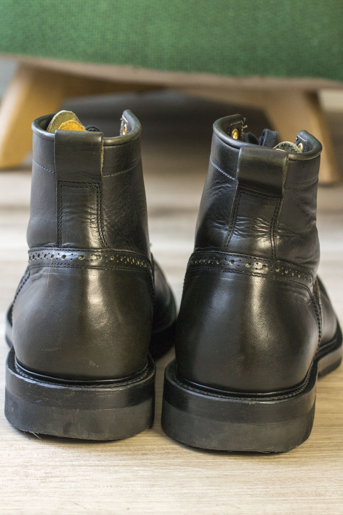 Photo by patinathunderdome on November 5, 2021 of the Sagara Valiant in Badalassi Carlo Oliva Minerva Overdyed Black.