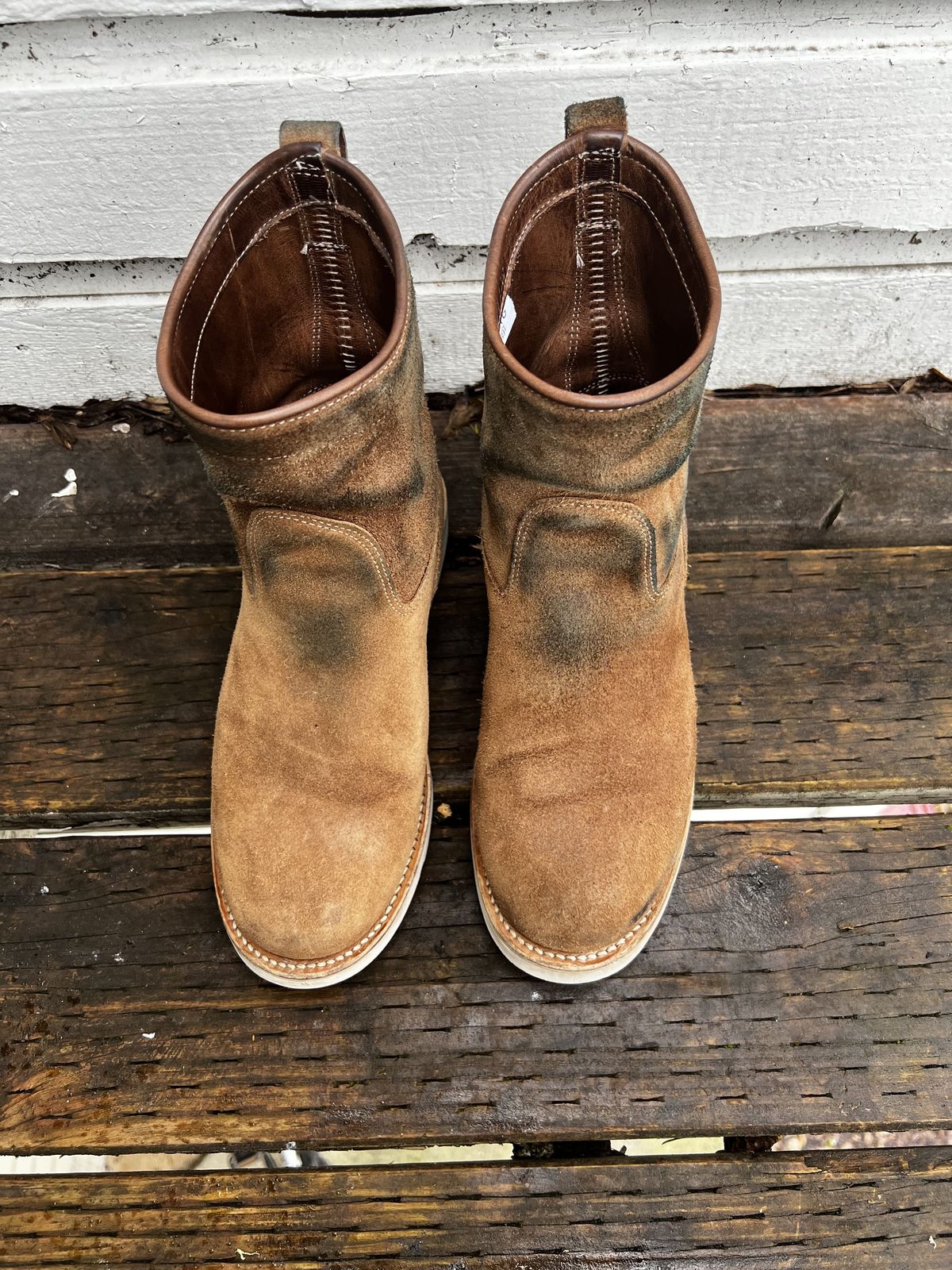 Photo by patinathunderdome on March 3, 2022 of the Viberg Roper Boot in Horween Natural Chromexcel Roughout.