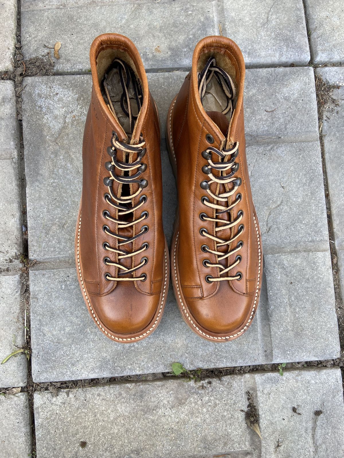 Photo by patinathunderdome on September 30, 2021 of the Unmarked Archie Boots in Chahin Armagnac Heavy Cowhide.