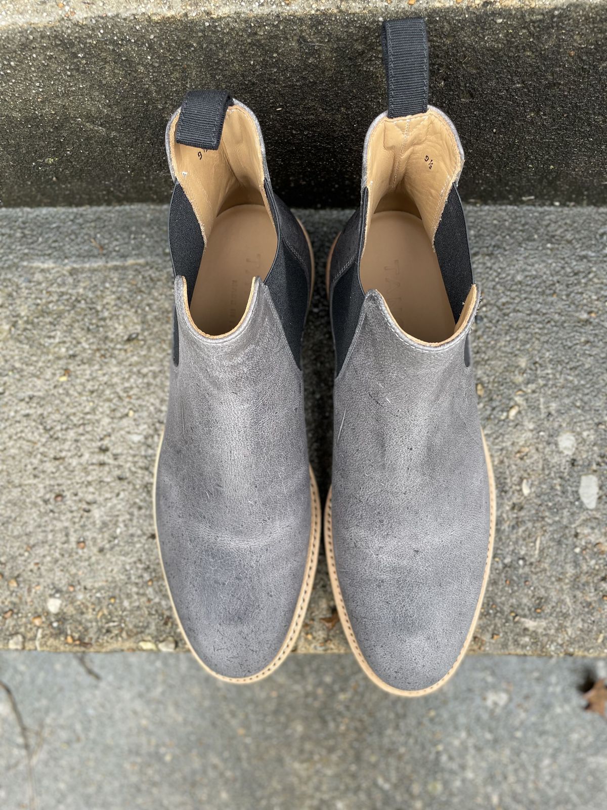 Photo by patinathunderdome on October 2, 2021 of the Tangier Kingstowne Boot in C.F. Stead Grey Classic Kudu.
