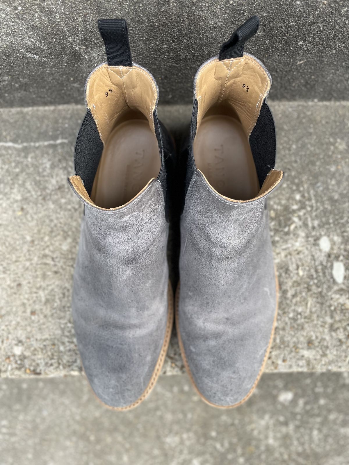 Photo by patinathunderdome on November 2, 2021 of the Tangier Kingstowne Boot in C.F. Stead Grey Classic Kudu.