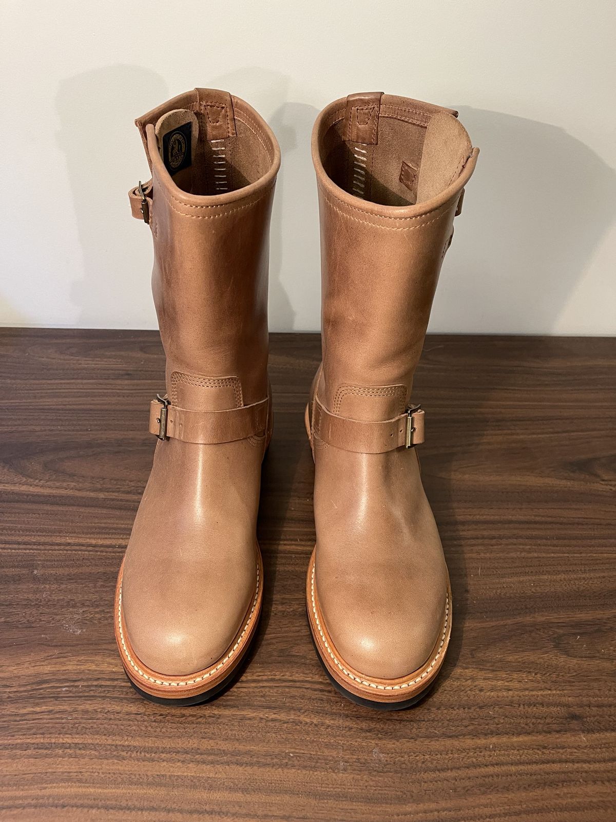 Photo by patinathunderdome on November 5, 2021 of the John Lofgren Wabash Engineer Boots in Horween Natural Chromexcel.