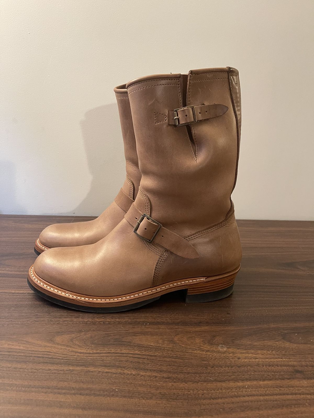 Photo by patinathunderdome on December 5, 2021 of the John Lofgren Wabash Engineer Boots in Horween Natural Chromexcel.