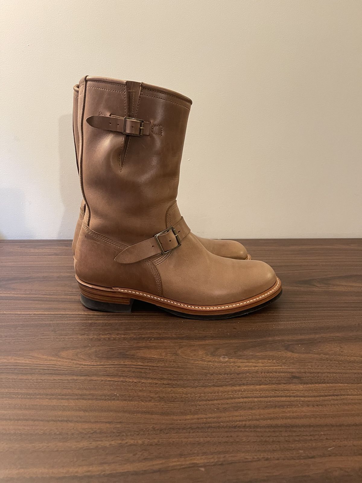 Photo by patinathunderdome on December 5, 2021 of the John Lofgren Wabash Engineer Boots in Horween Natural Chromexcel.