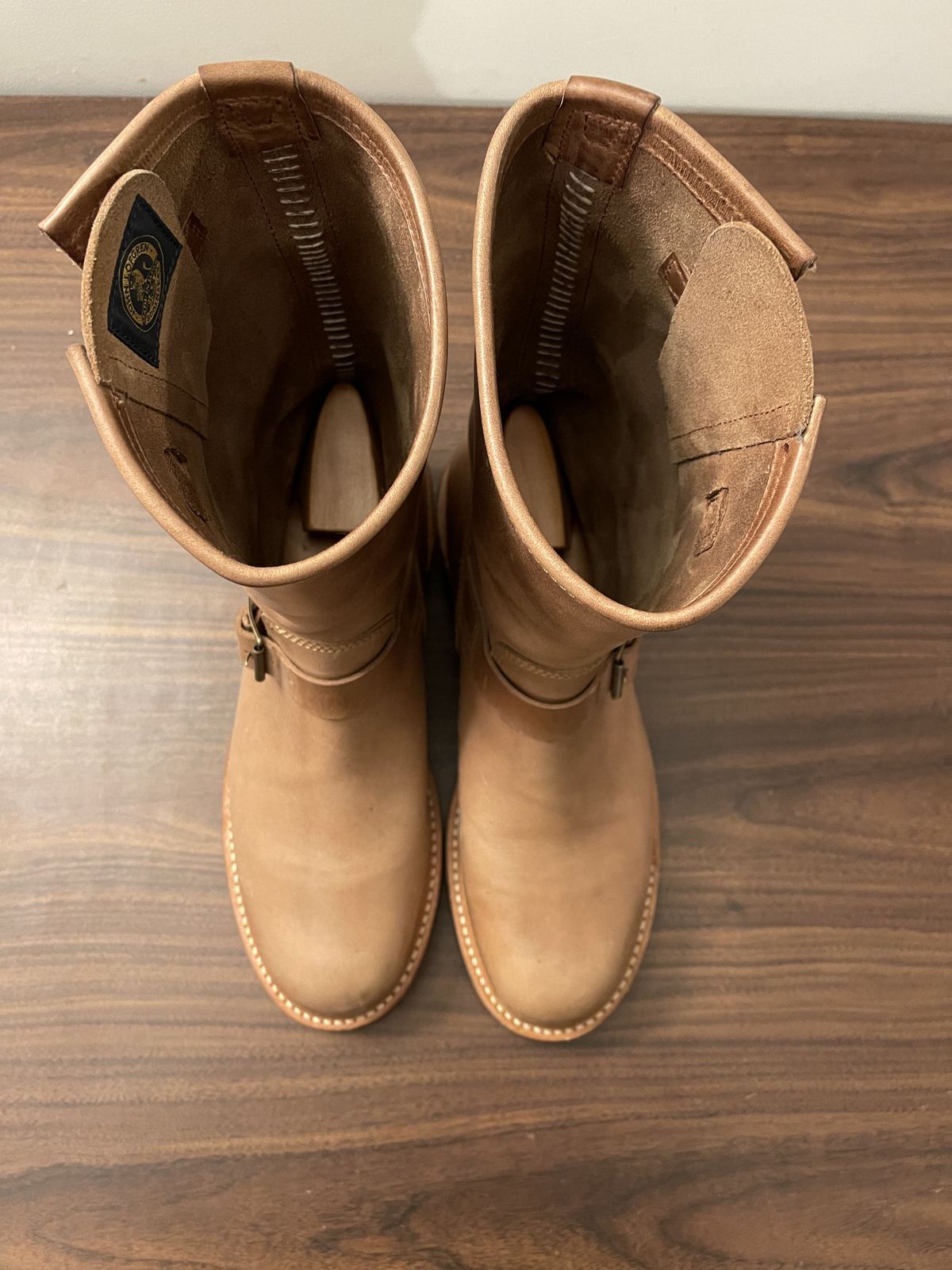 Photo by patinathunderdome on January 5, 2022 of the John Lofgren Wabash Engineer Boots in Horween Natural Chromexcel.