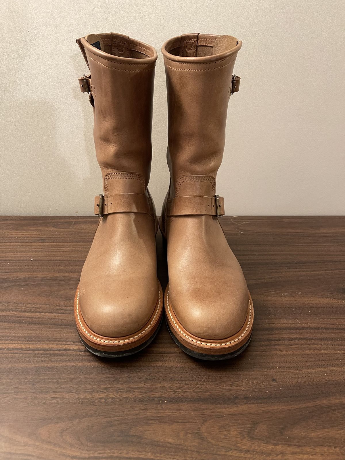 Photo by patinathunderdome on January 5, 2022 of the John Lofgren Wabash Engineer Boots in Horween Natural Chromexcel.