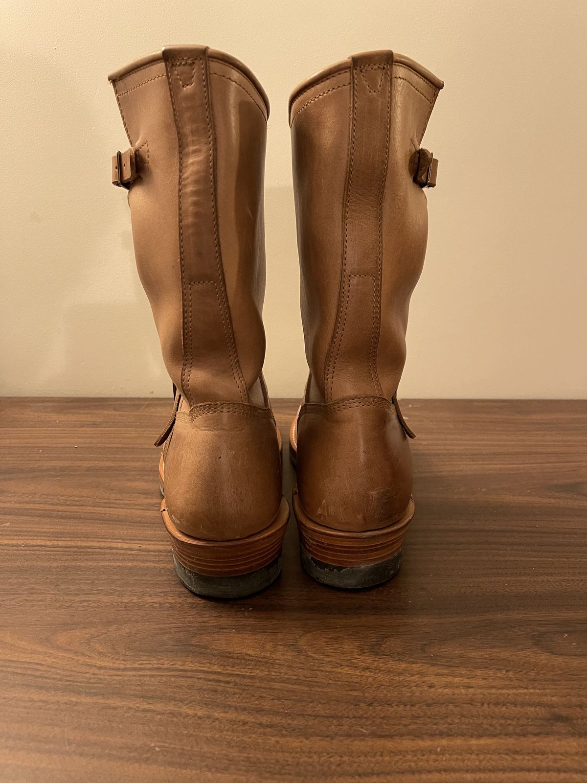 Photo by patinathunderdome on January 5, 2022 of the John Lofgren Wabash Engineer Boots in Horween Natural Chromexcel.