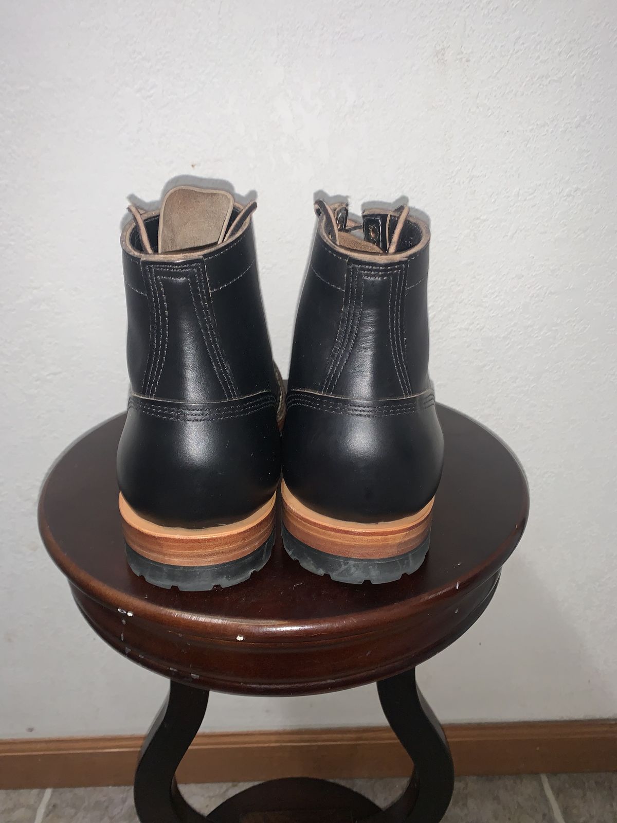 Photo by patinathunderdome on November 6, 2021 of the White's MP-Sherman Toe Cap in Horween Black Chromexcel Horsehide.