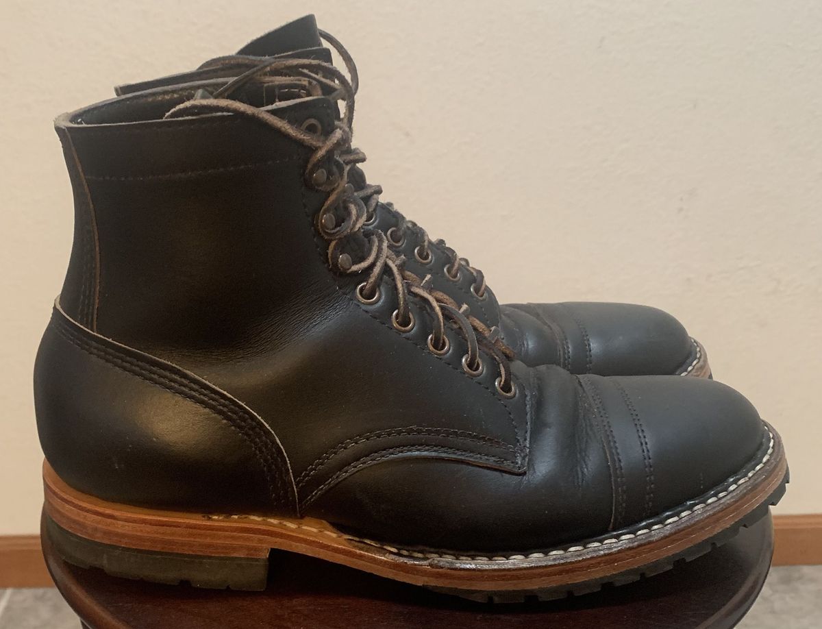 Photo by patinathunderdome on December 6, 2021 of the White's MP-Sherman Toe Cap in Horween Black Chromexcel Horsehide.