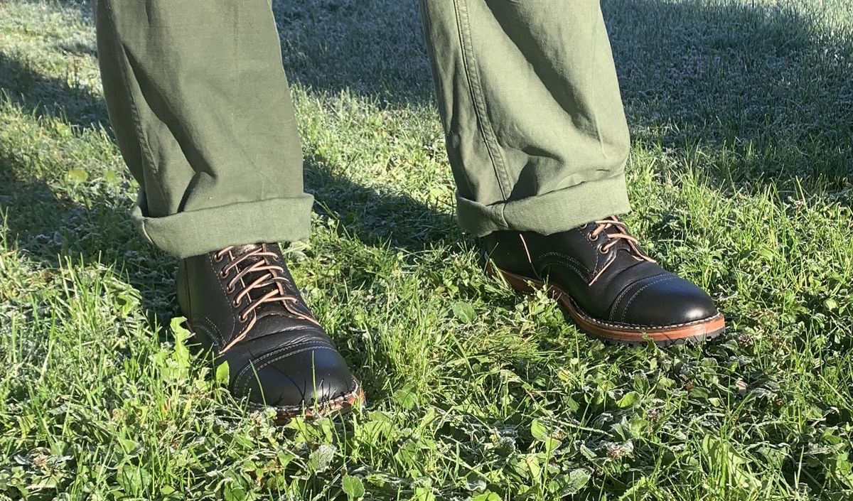 Photo by patinathunderdome on December 6, 2021 of the White's MP-Sherman Toe Cap in Horween Black Chromexcel Horsehide.