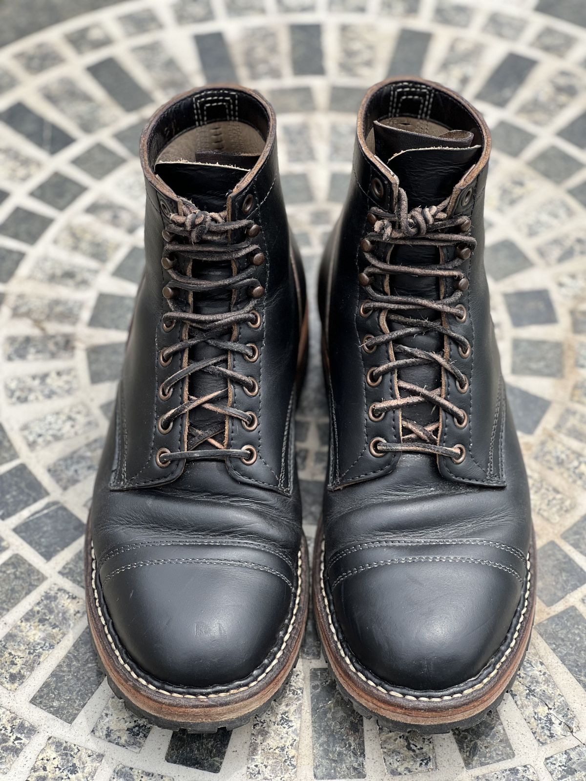 Photo by patinathunderdome on May 5, 2022 of the White's MP-Sherman Toe Cap in Horween Black Chromexcel Horsehide.