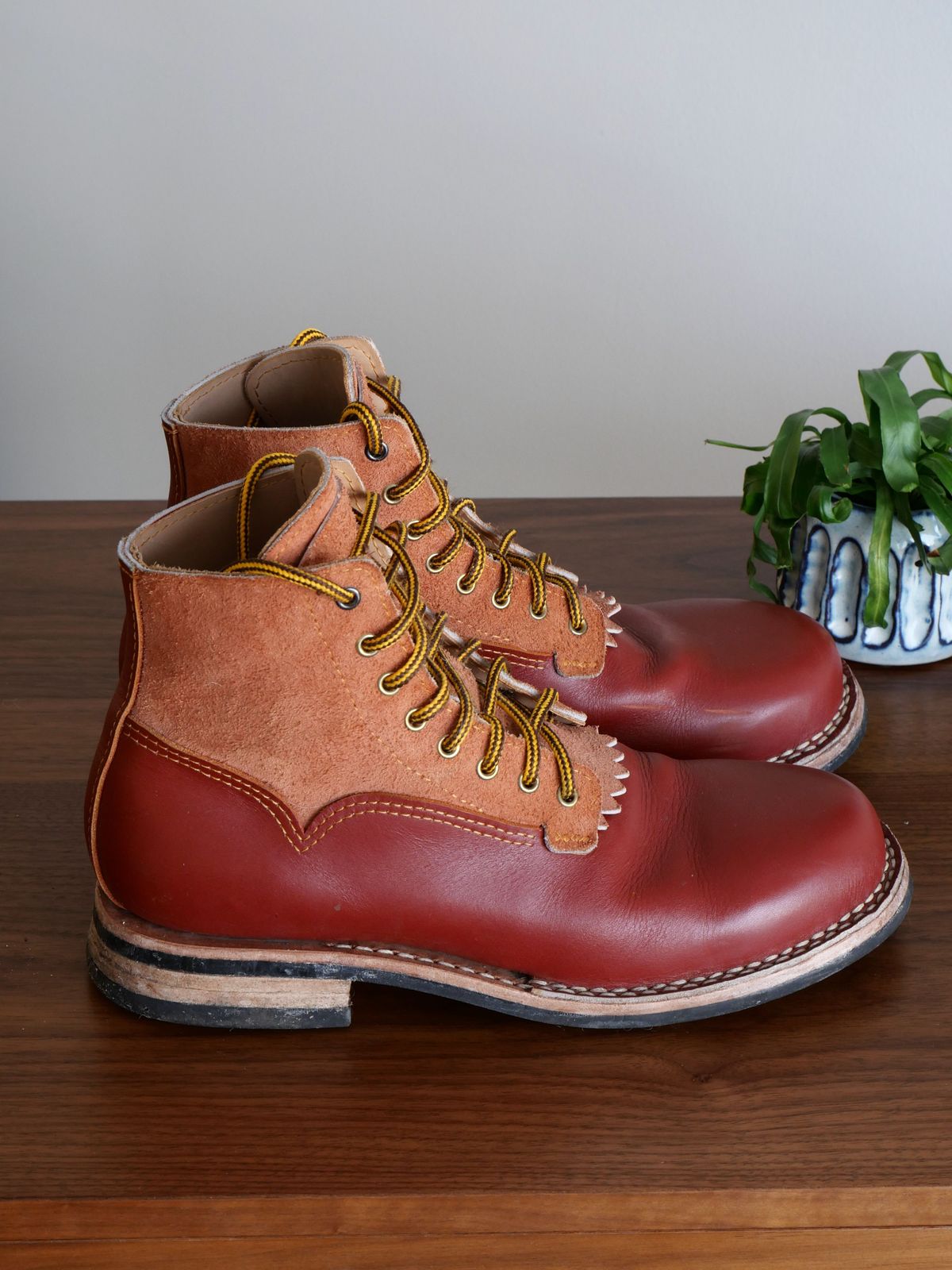 Photo by patinathunderdome on December 3, 2021 of the Self-Made in Rodbrun Chrome Tan.