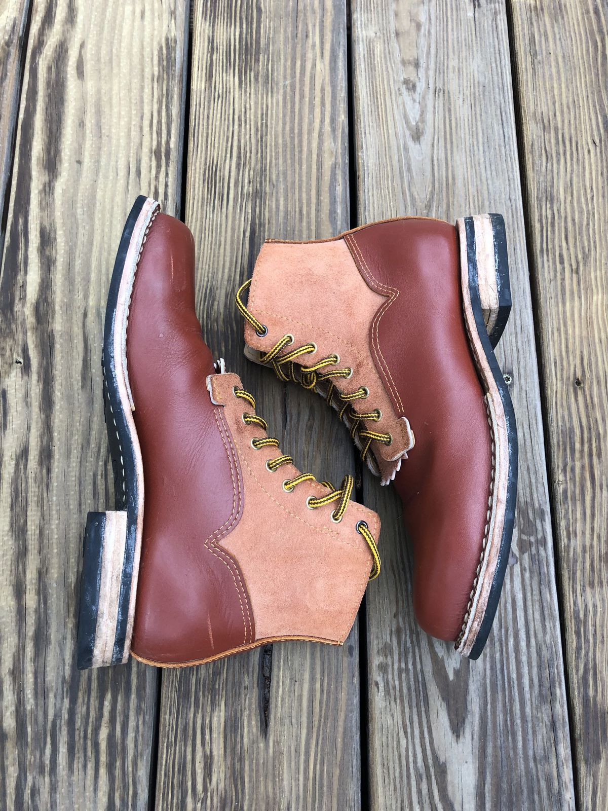 Photo by patinathunderdome on January 2, 2022 of the Self-Made in Rodbrun Chrome Tan.