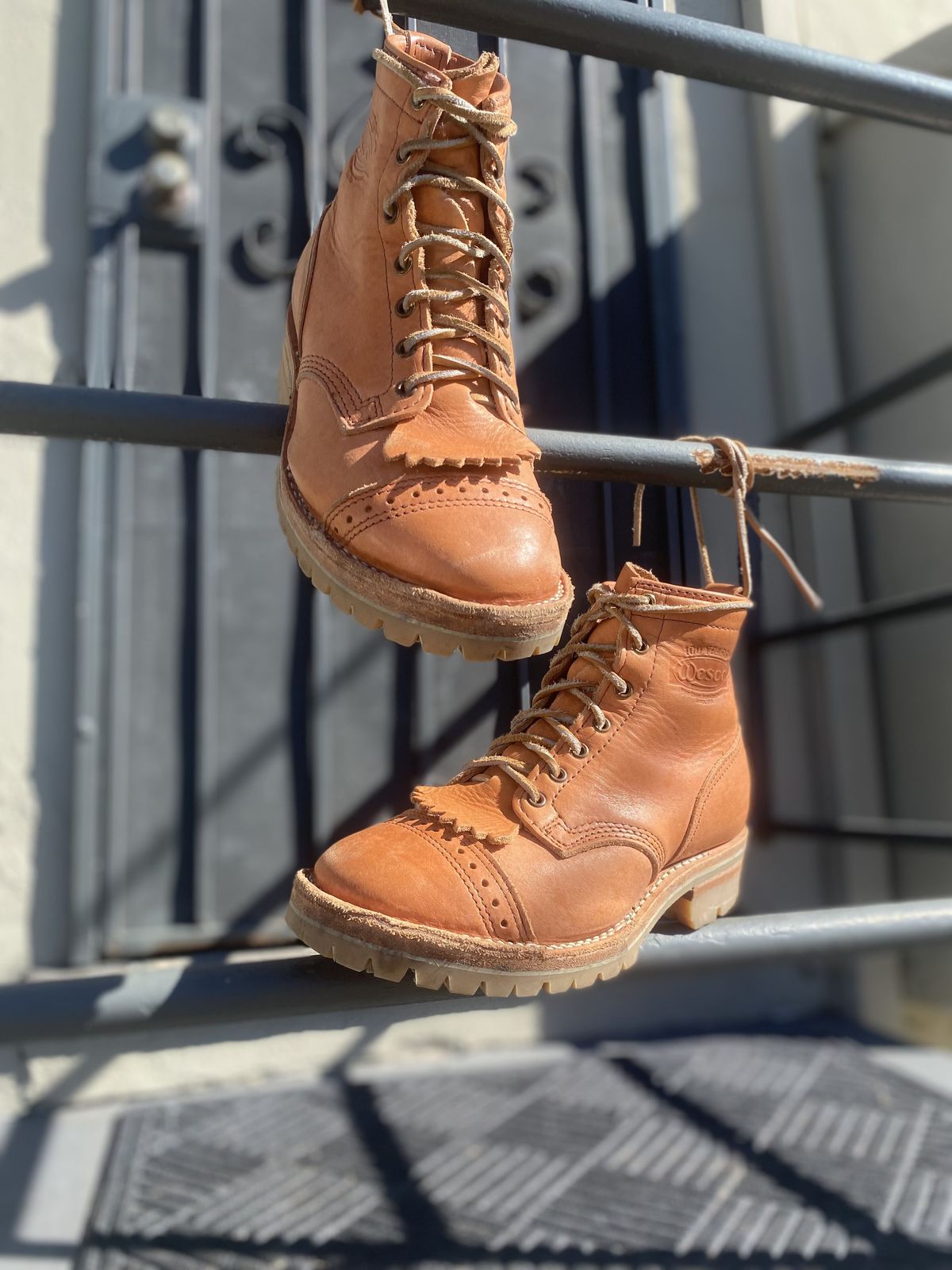 Photo by patinathunderdome on February 5, 2022 of the Wesco Hendrik in Horween Natural Essex.