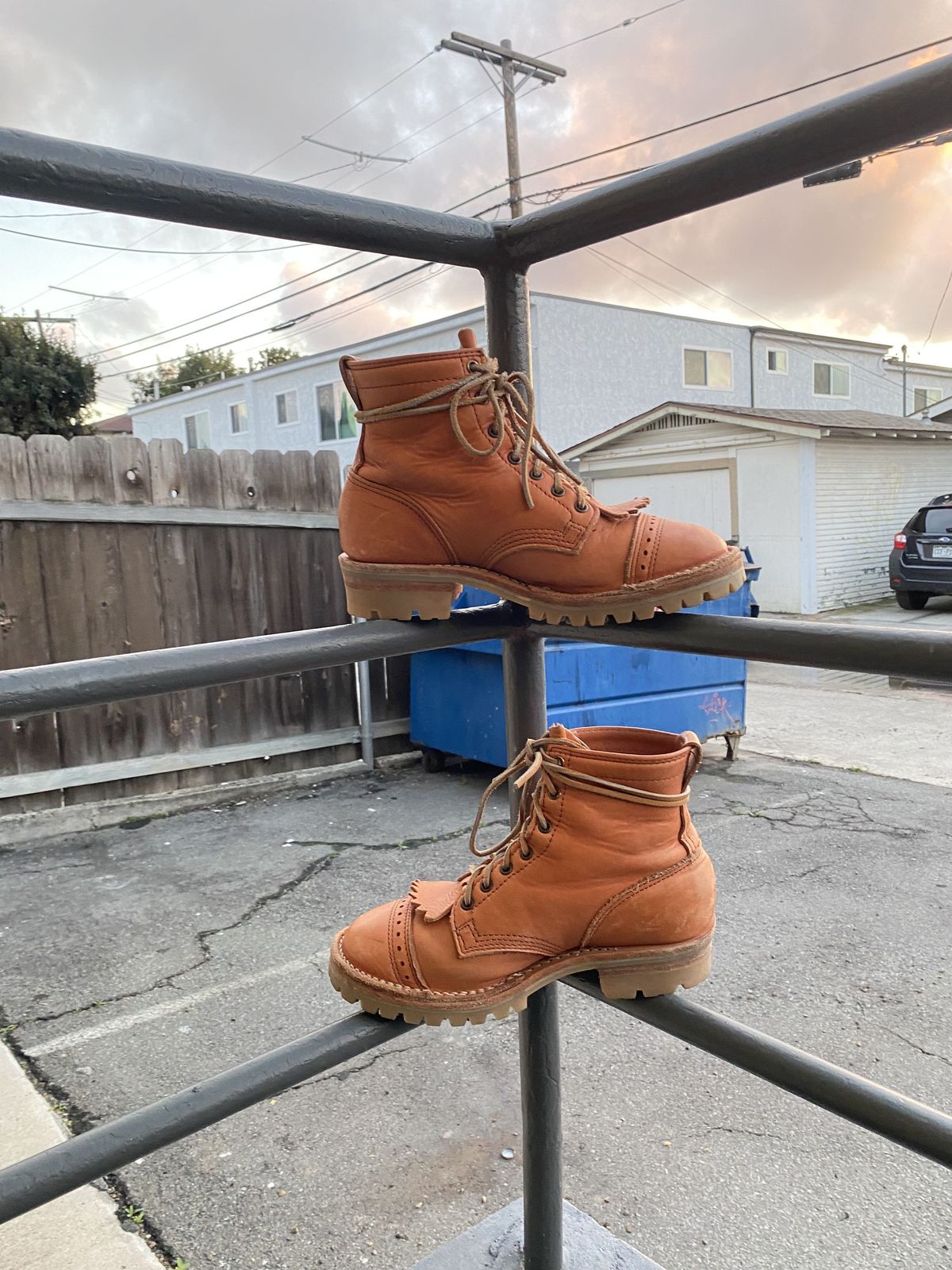 Photo by patinathunderdome on March 5, 2022 of the Wesco Hendrik in Horween Natural Essex.