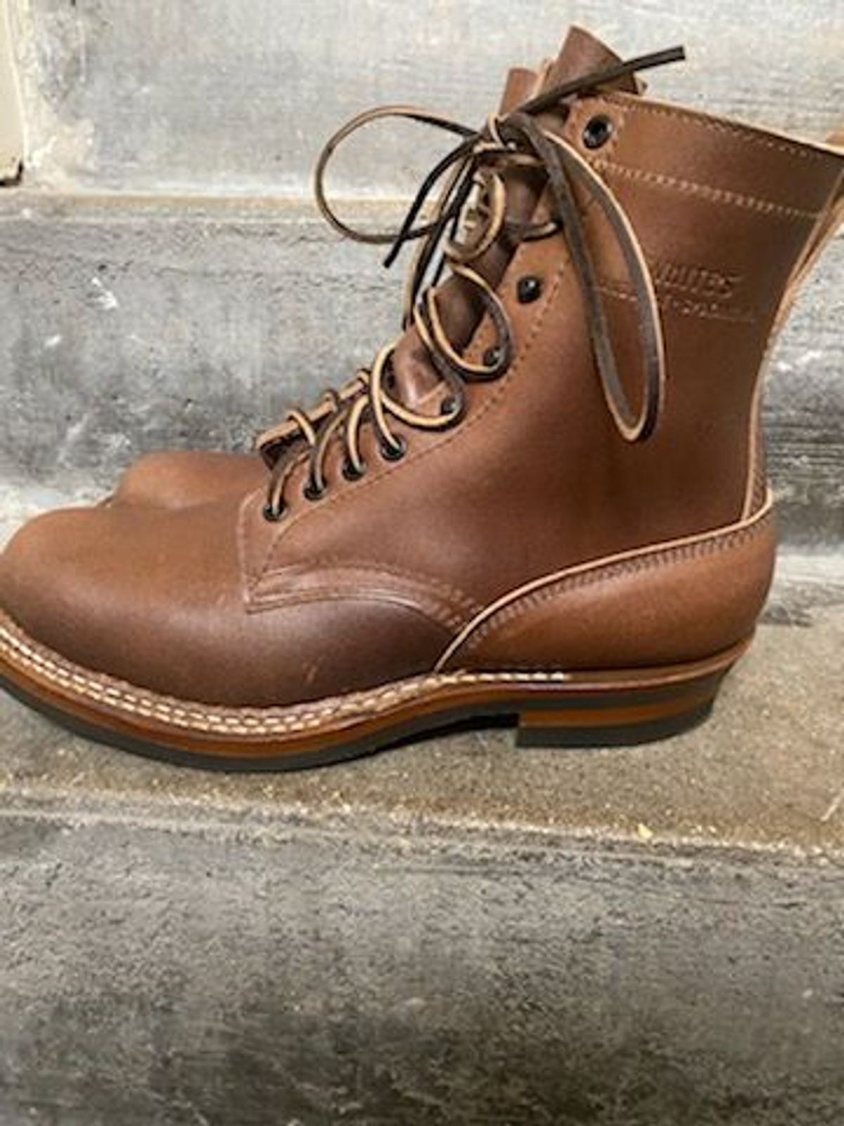Photo by patinathunderdome on December 6, 2021 of the White's Bounty Hunter in Horween Natural Waxed Flesh.