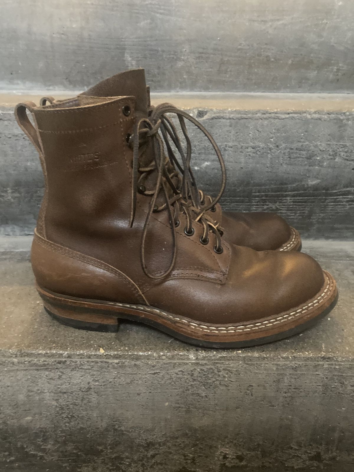 Photo by patinathunderdome on January 3, 2022 of the White's Bounty Hunter in Horween Natural Waxed Flesh.