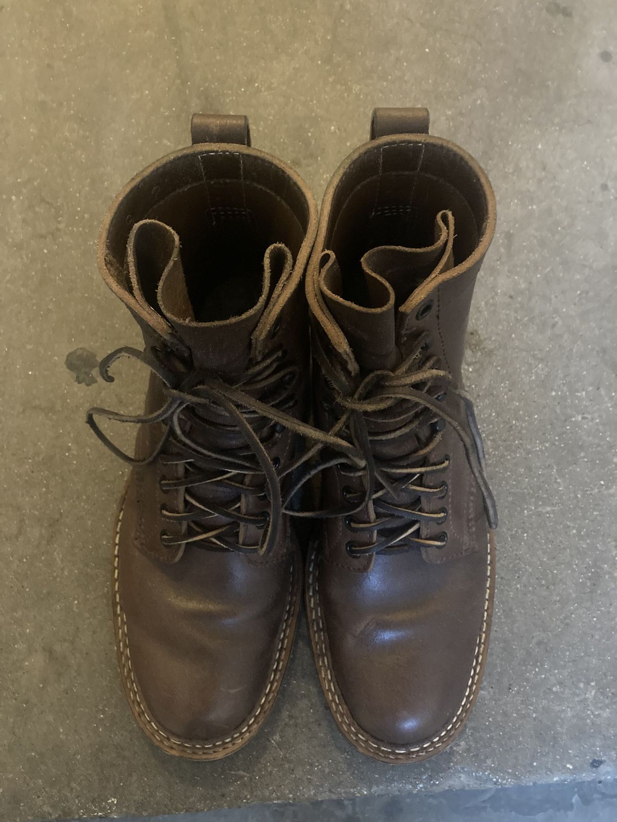 Photo by patinathunderdome on January 3, 2022 of the White's Bounty Hunter in Horween Natural Waxed Flesh.