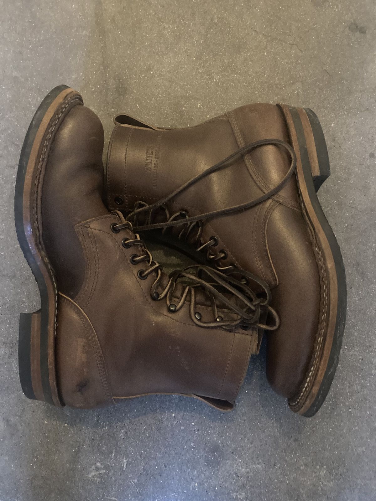Photo by patinathunderdome on January 3, 2022 of the White's Bounty Hunter in Horween Natural Waxed Flesh.
