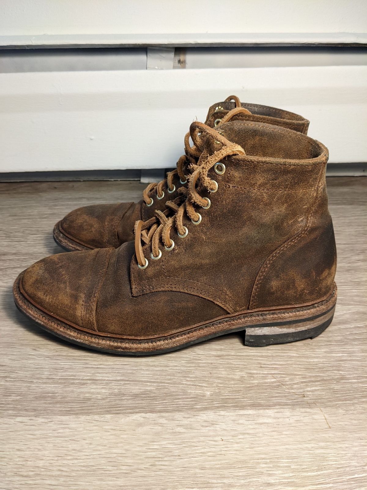 Photo by patinathunderdome on January 5, 2022 of the Parkhurst The Richmond in C.F. Stead Wheatbuck Waxy Commander Suede.