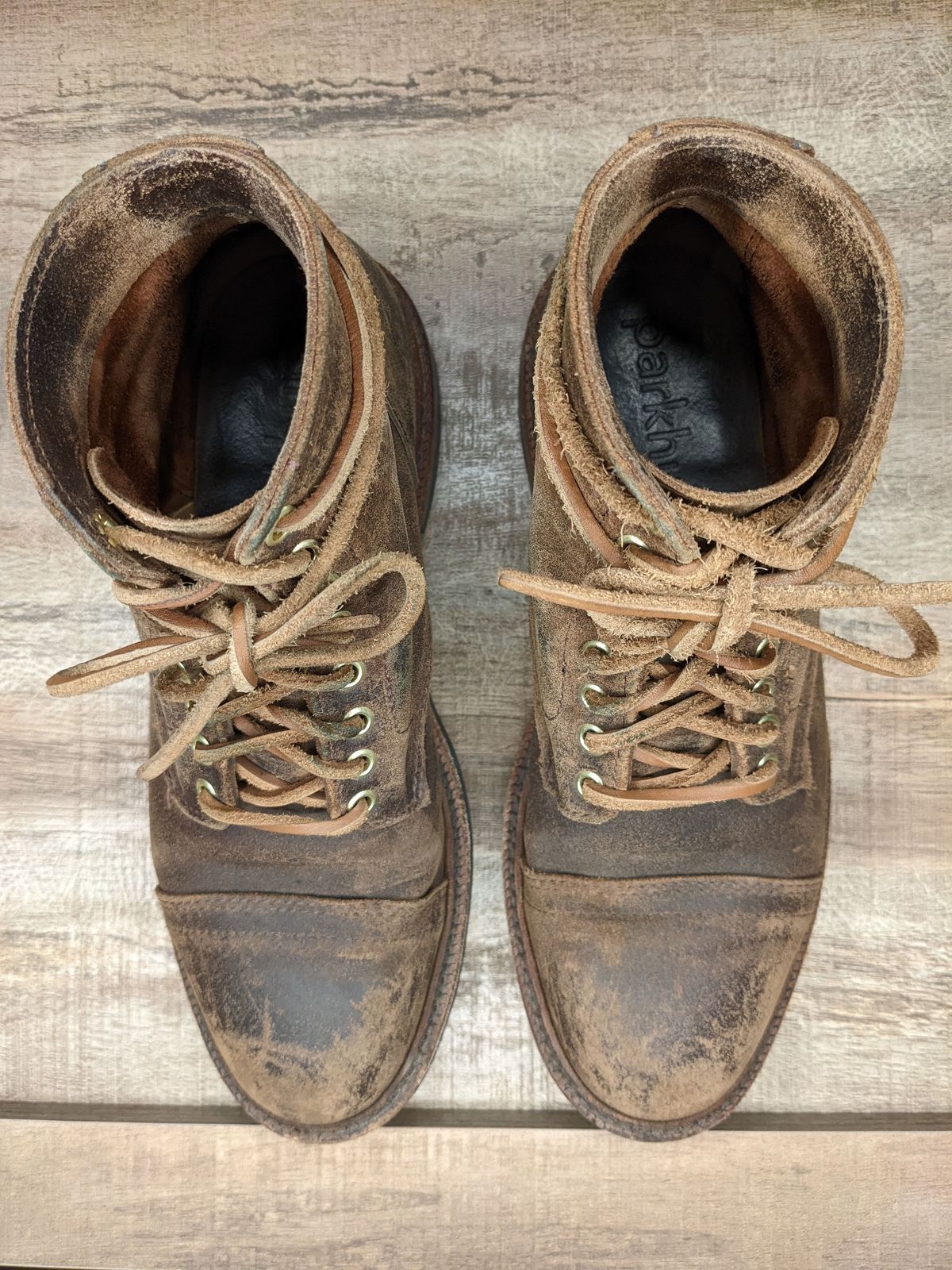 Photo by patinathunderdome on May 6, 2022 of the Parkhurst The Richmond in C.F. Stead Wheatbuck Waxy Commander Suede.
