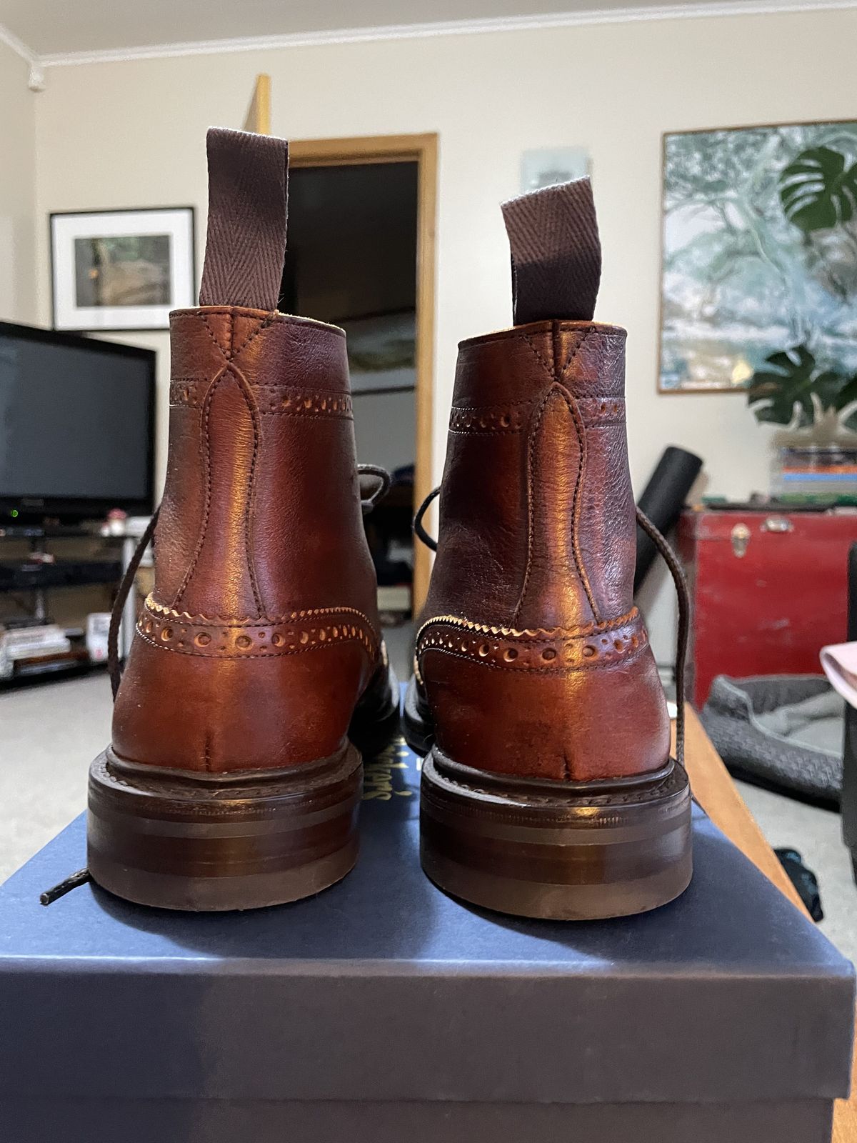 Photo by patinathunderdome on October 4, 2021 of the Tricker's Stow Country Boot in C.F. Stead Caramel Classic Kudu.
