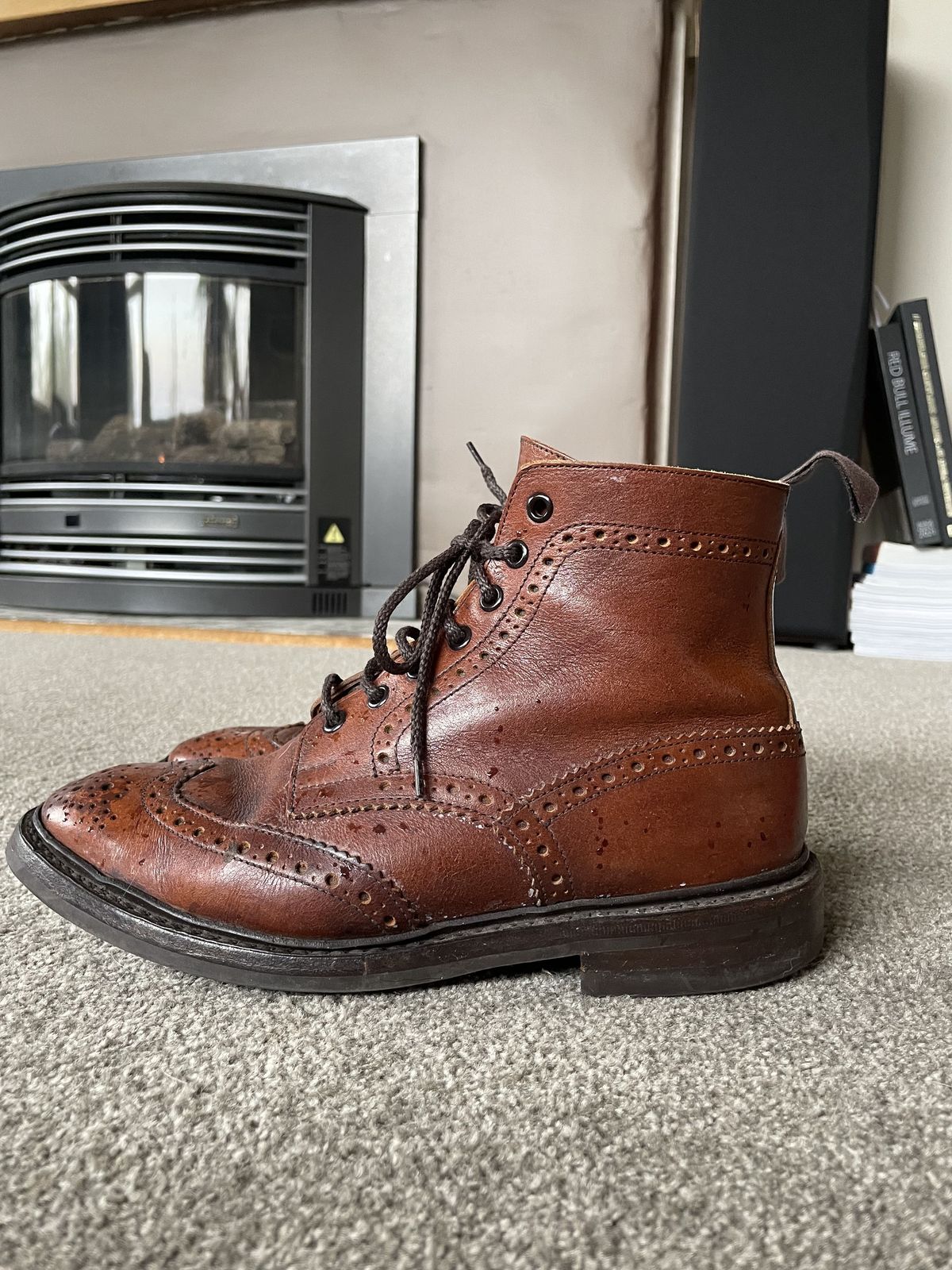 Photo by patinathunderdome on February 6, 2022 of the Tricker's Stow Country Boot in C.F. Stead Caramel Classic Kudu.