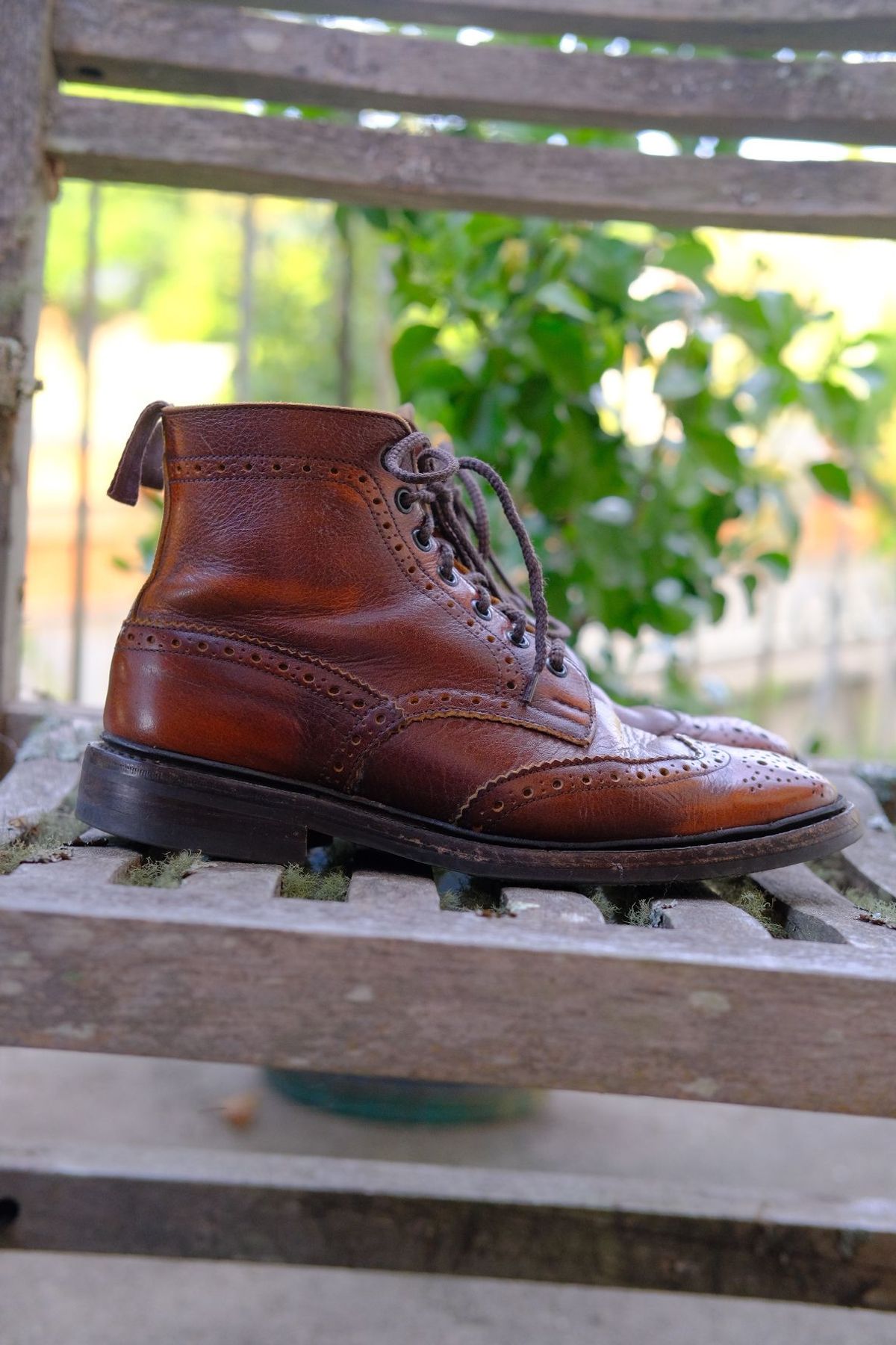 Photo by patinathunderdome on March 5, 2022 of the Tricker's Stow Country Boot in C.F. Stead Caramel Classic Kudu.