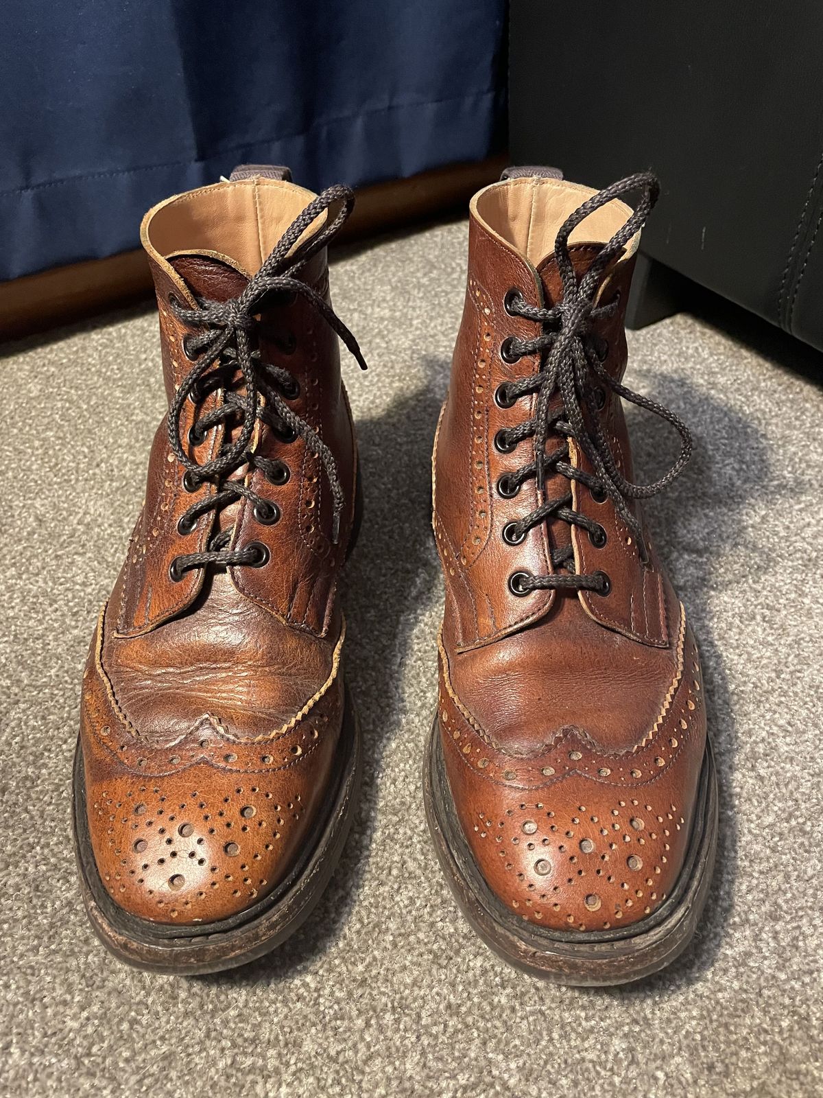 Photo by patinathunderdome on May 5, 2022 of the Tricker's Stow Country Boot in C.F. Stead Caramel Classic Kudu.