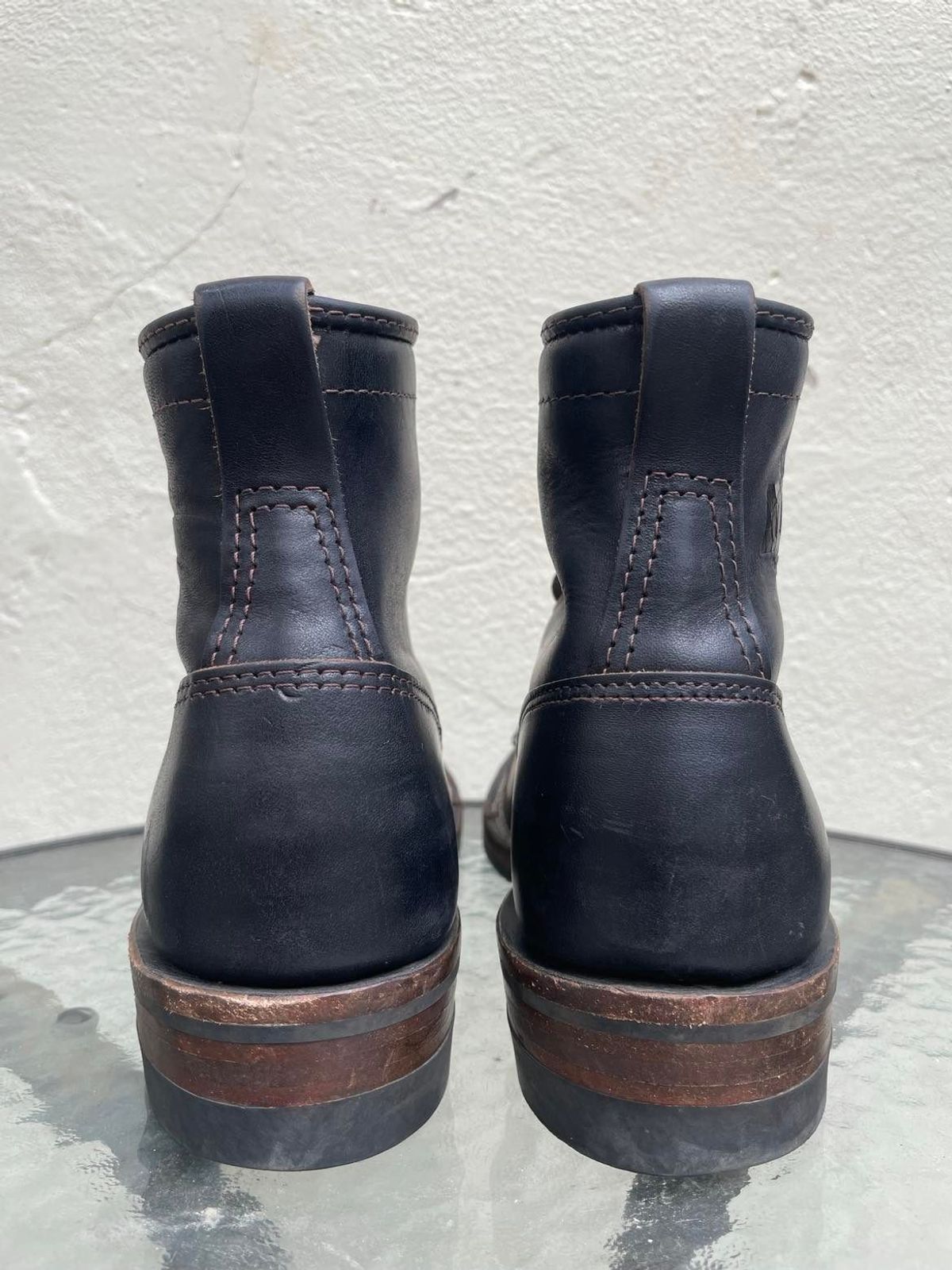 Photo by patinathunderdome on January 3, 2022 of the Wesco Hendrik in Maryam Black Teacore Horsebutt.