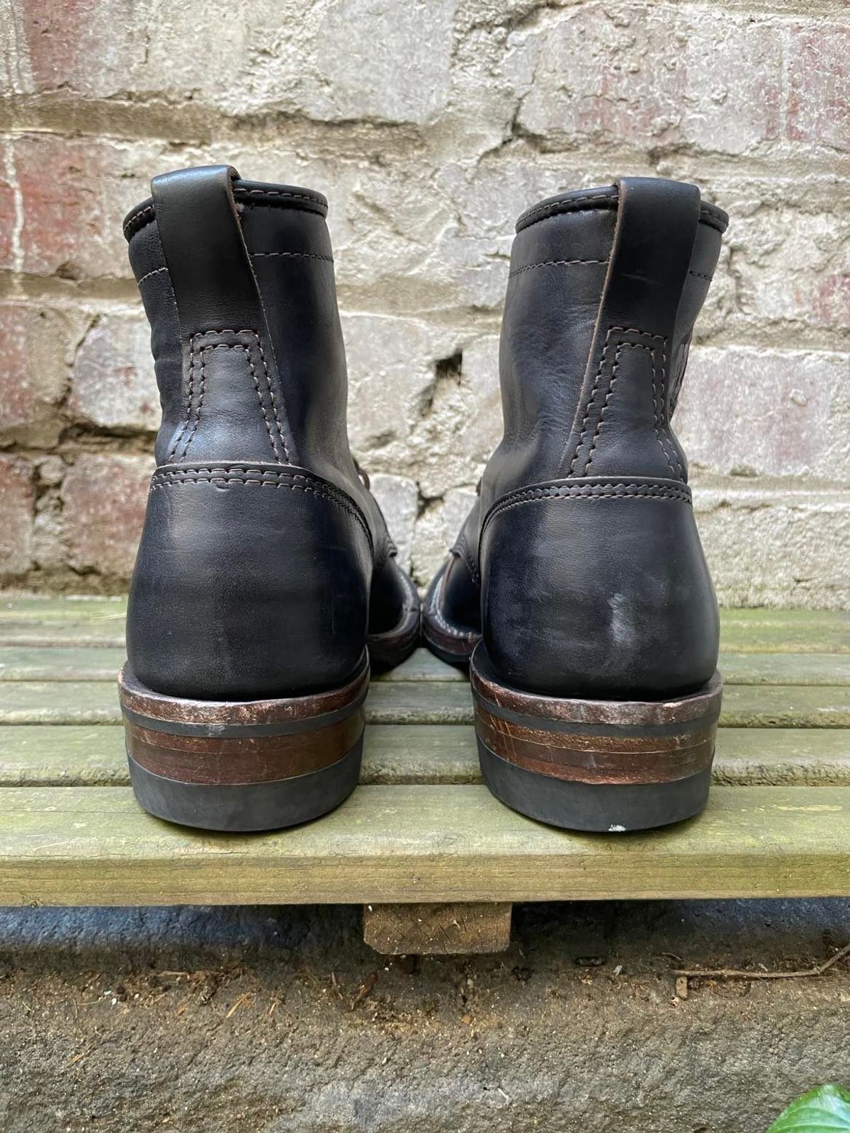 Photo by patinathunderdome on February 5, 2022 of the Wesco Hendrik in Maryam Black Teacore Horsebutt.