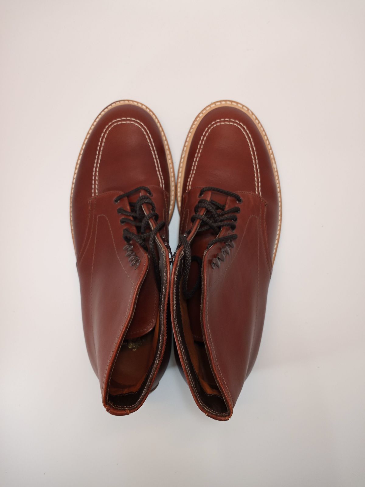 Photo by patinathunderdome on October 1, 2021 of the Alden Indy Boot in Horween Mahogany Legacy.