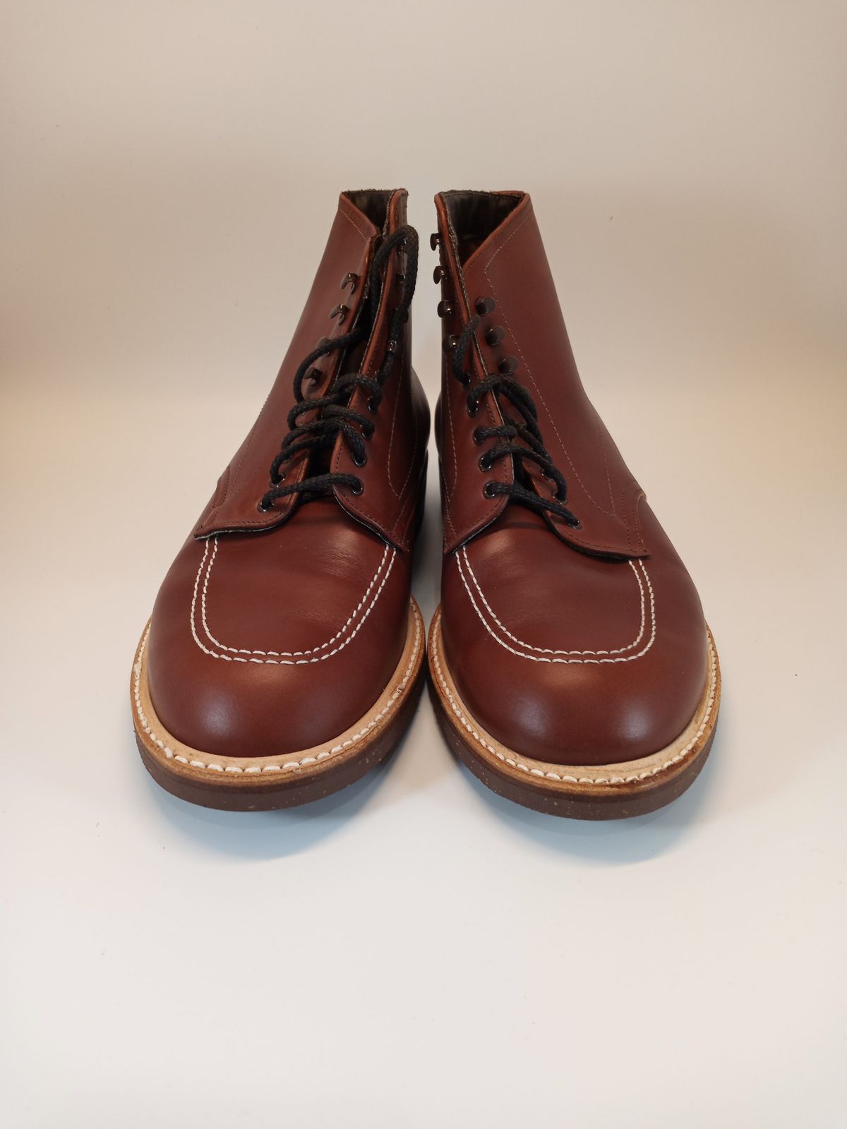Photo by patinathunderdome on October 1, 2021 of the Alden Indy Boot in Horween Mahogany Legacy.