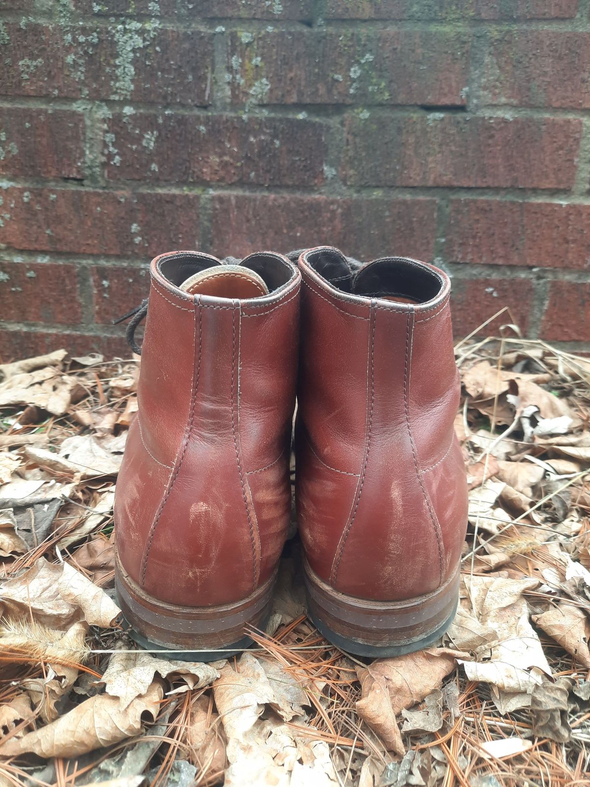 Photo by patinathunderdome on February 2, 2022 of the Alden Indy Boot in Horween Mahogany Legacy.