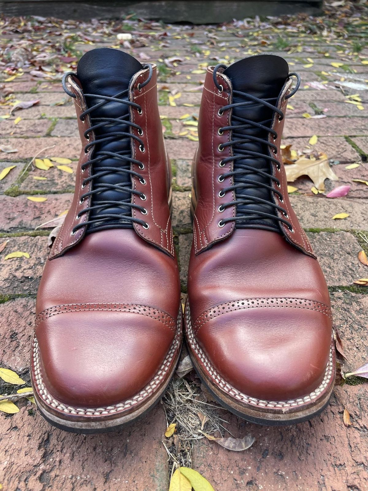Photo by patinathunderdome on November 1, 2021 of the Viberg Service Boot in Horween Color 4 Workshoe Butt.